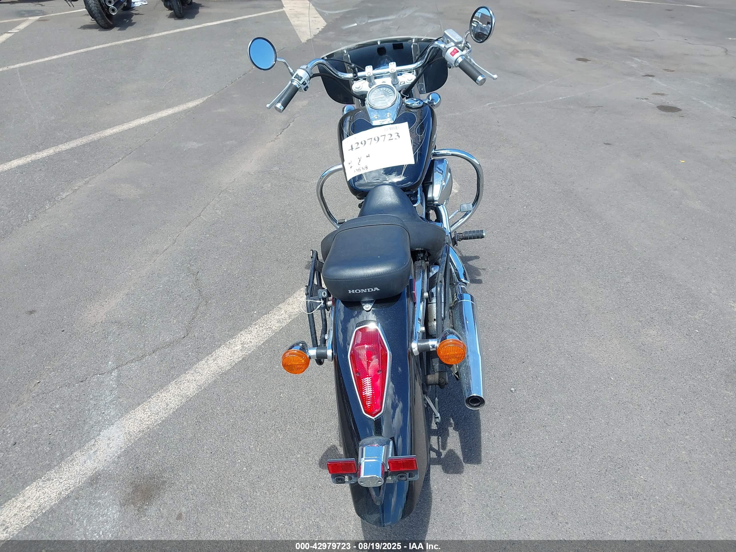 HONDA VT750 image 6
