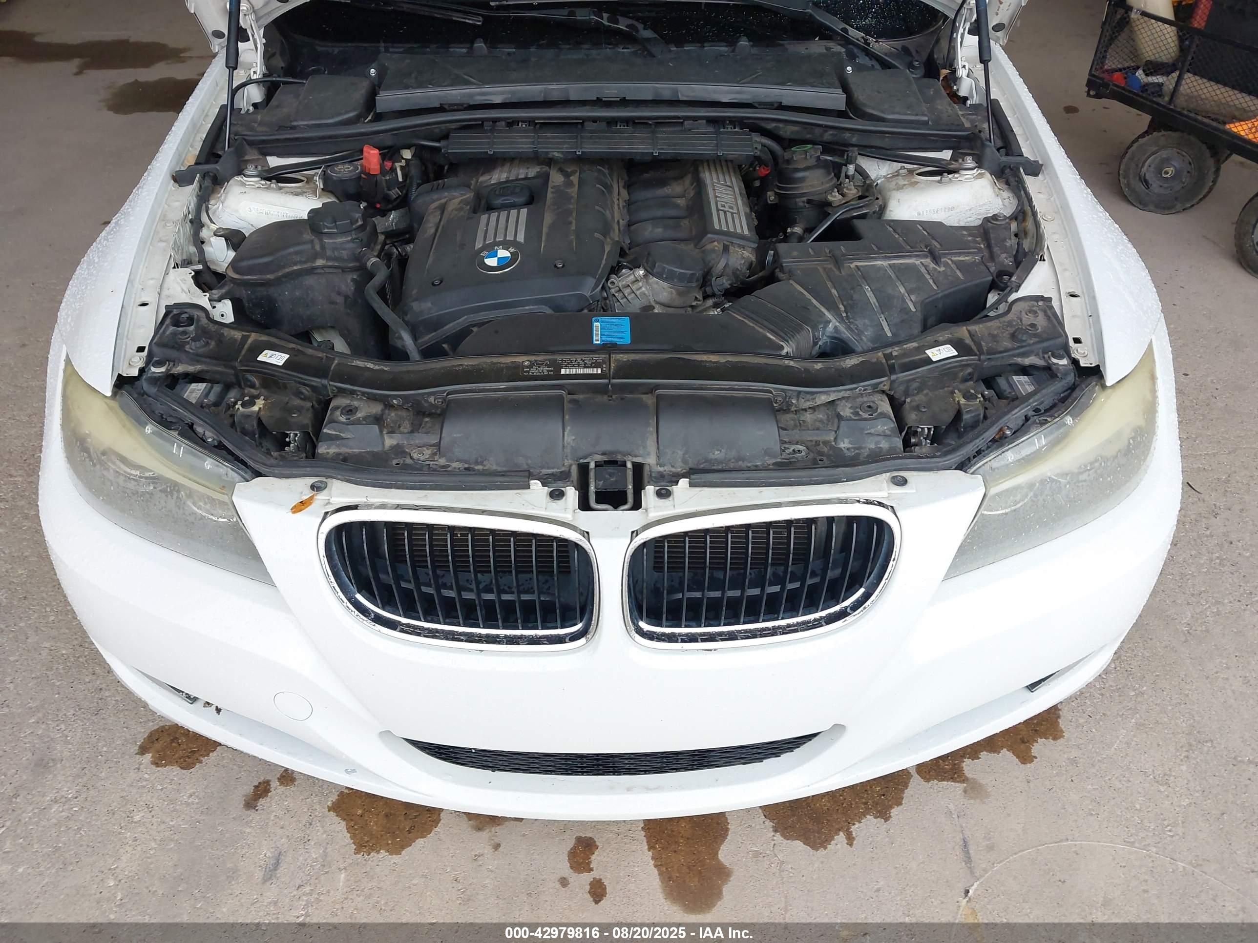 BMW 328I image 10