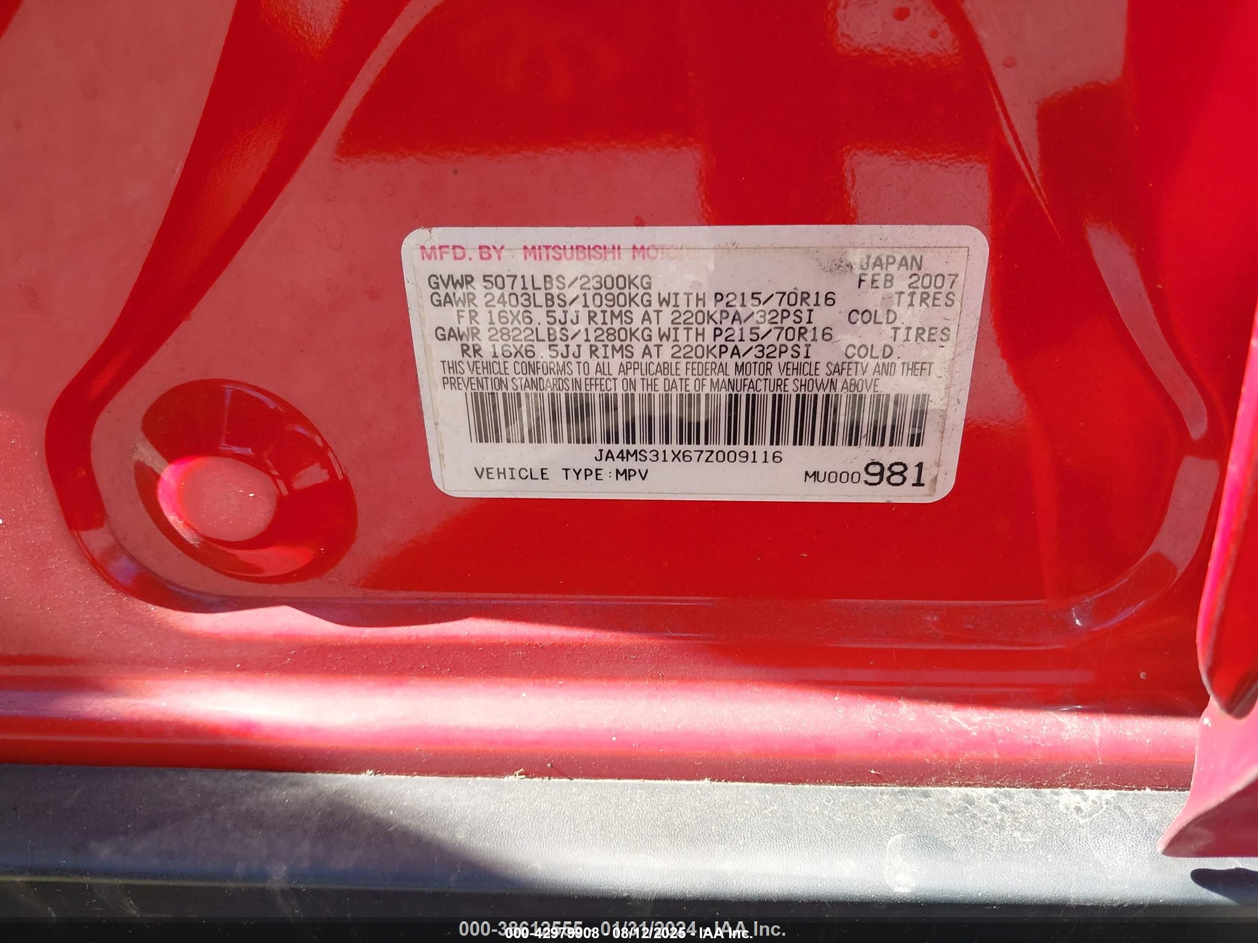 MITSUBISHI OUTLANDER image 9