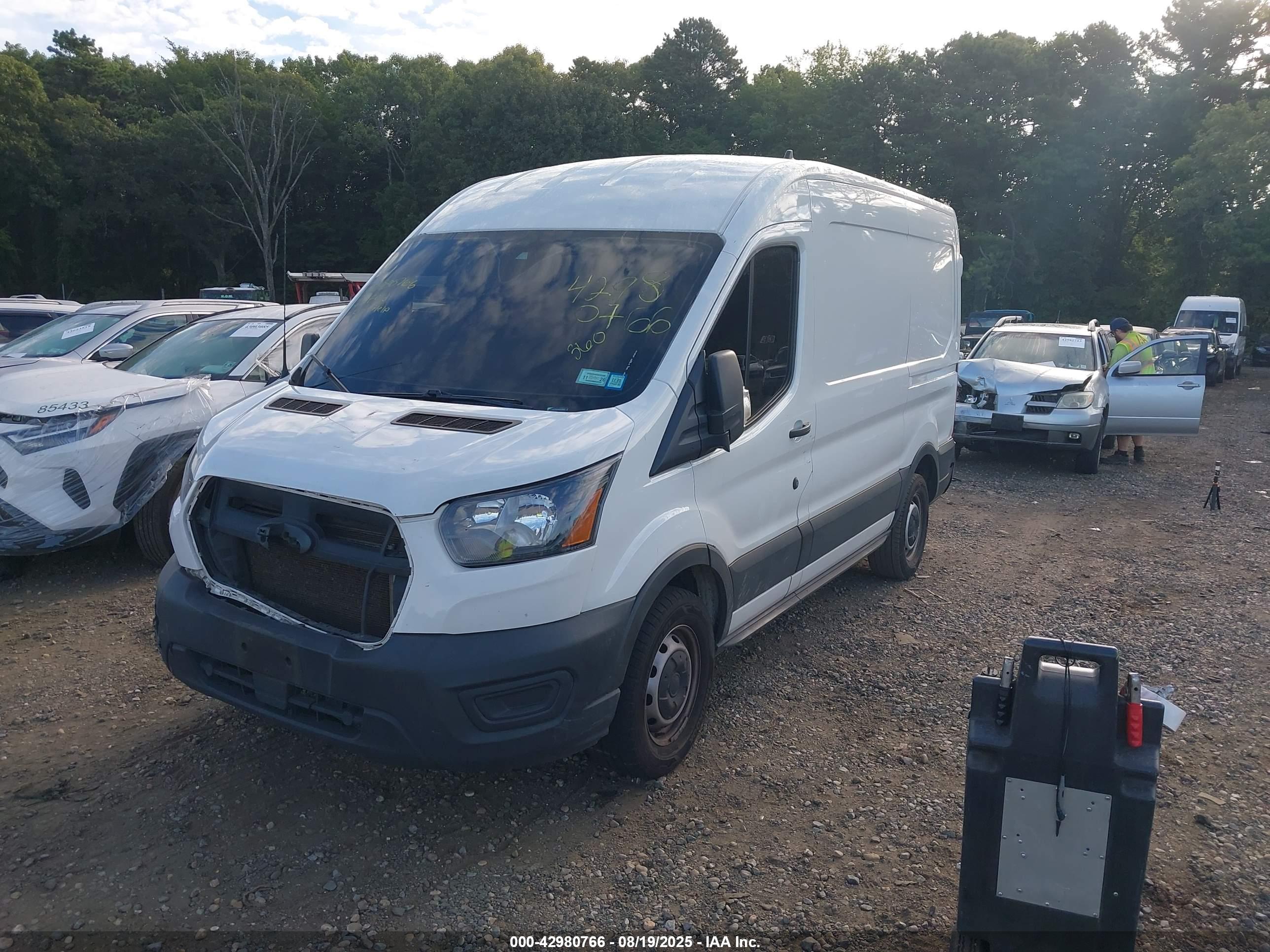 FORD TRANSIT-150 image 2