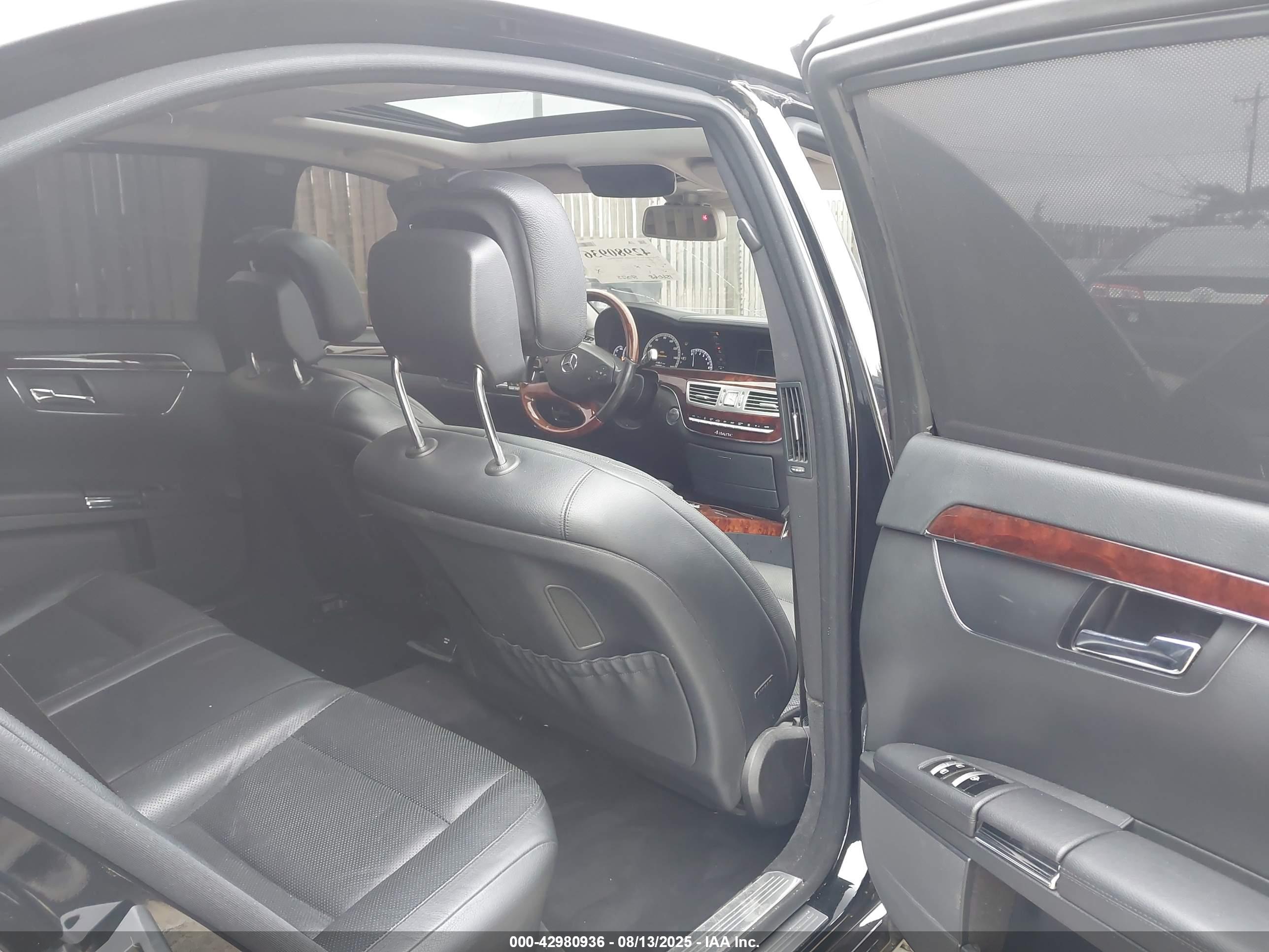 MERCEDES-BENZ S image 8