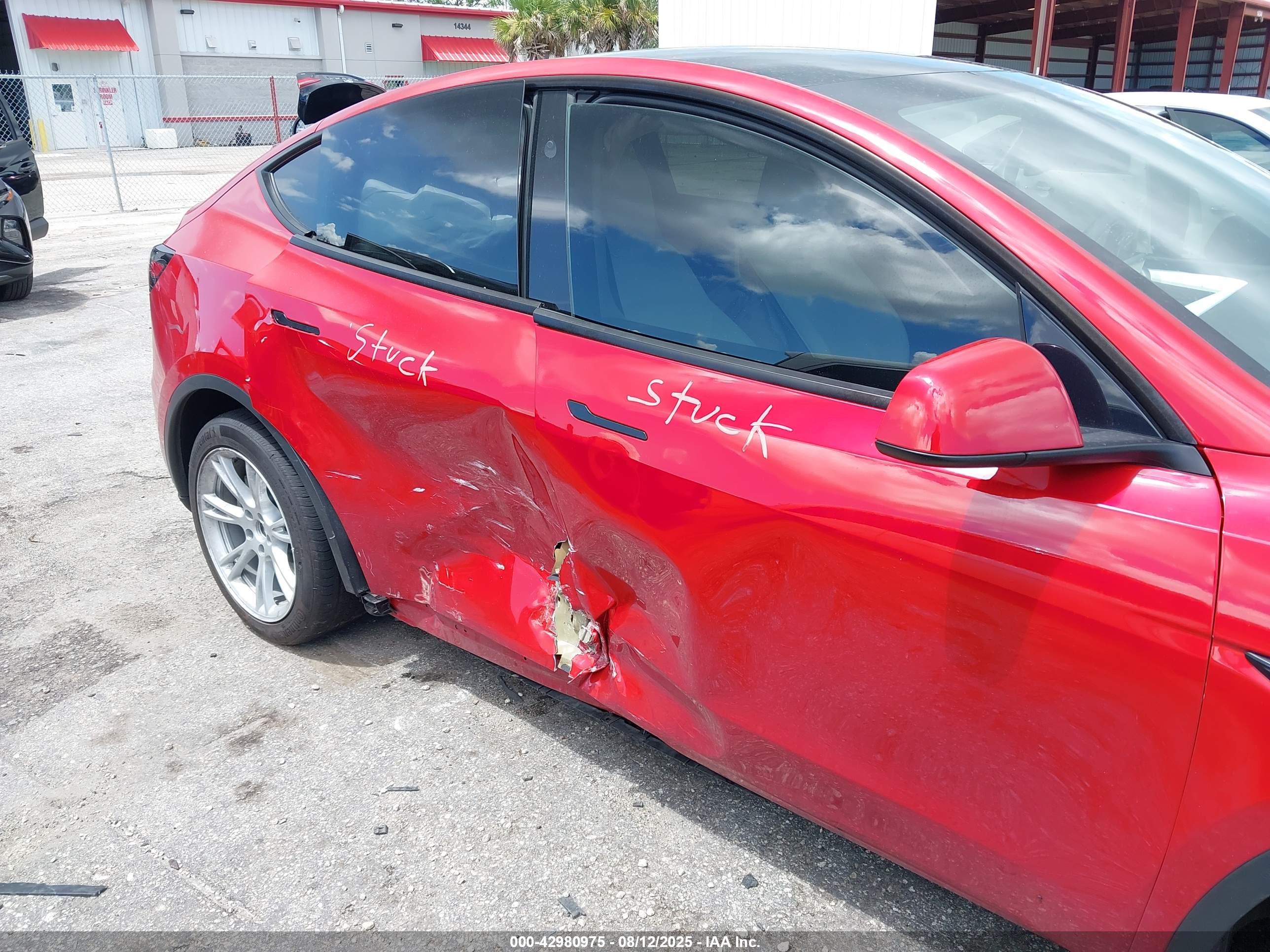TESLA MODEL image 6