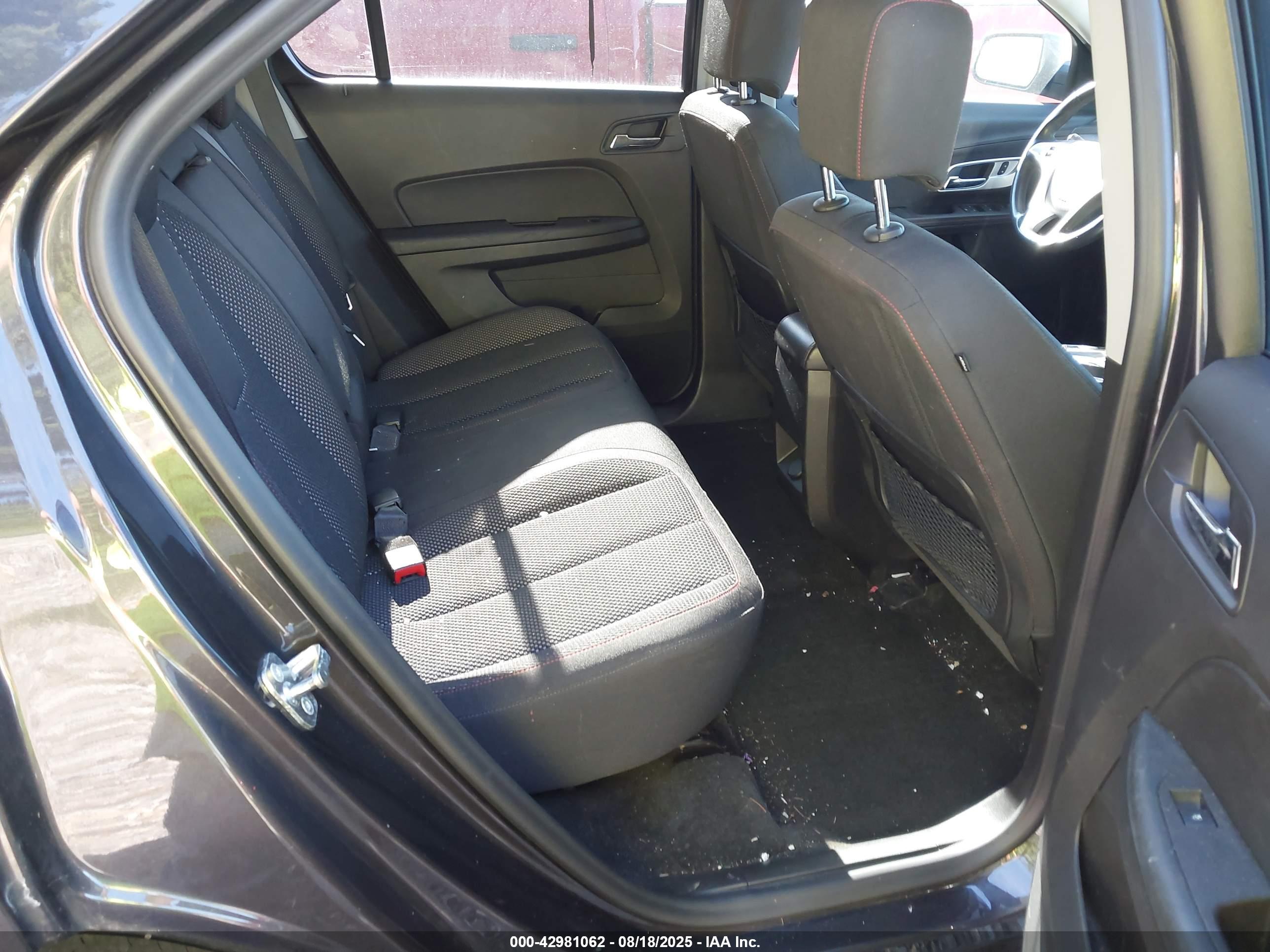 CHEVROLET EQUINOX image 8