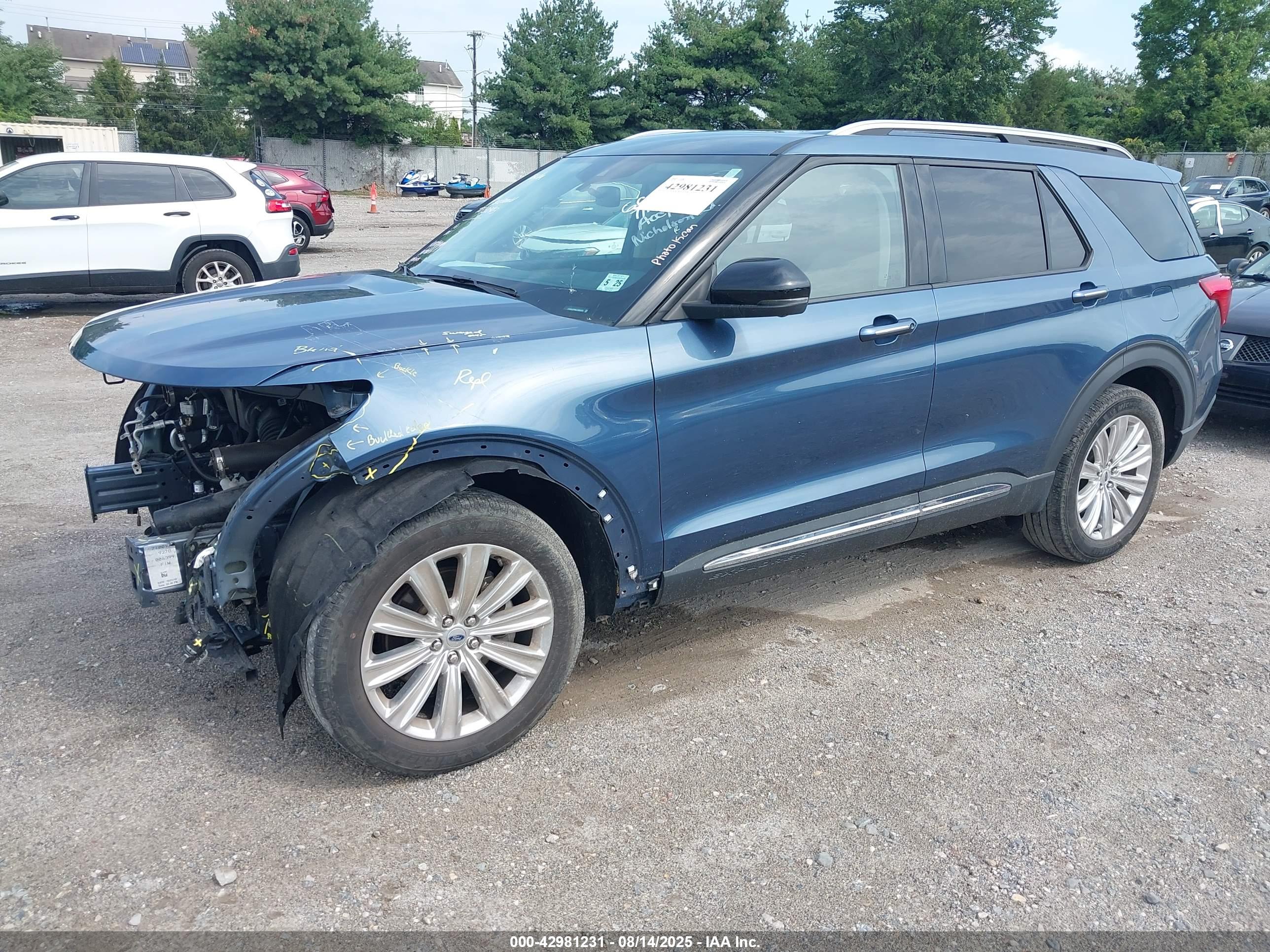 FORD EXPLORER image 2