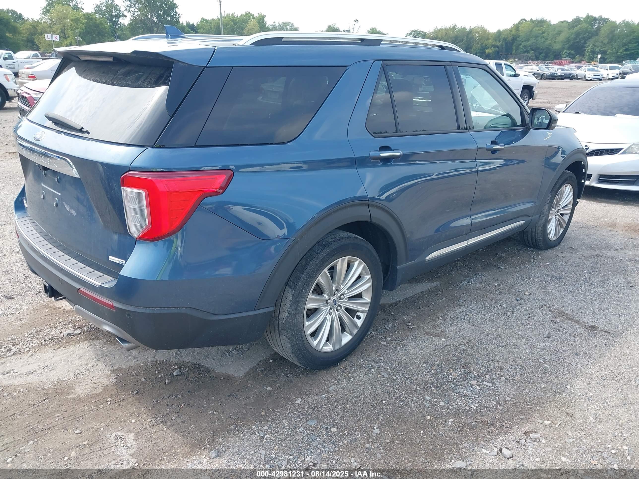 FORD EXPLORER image 4