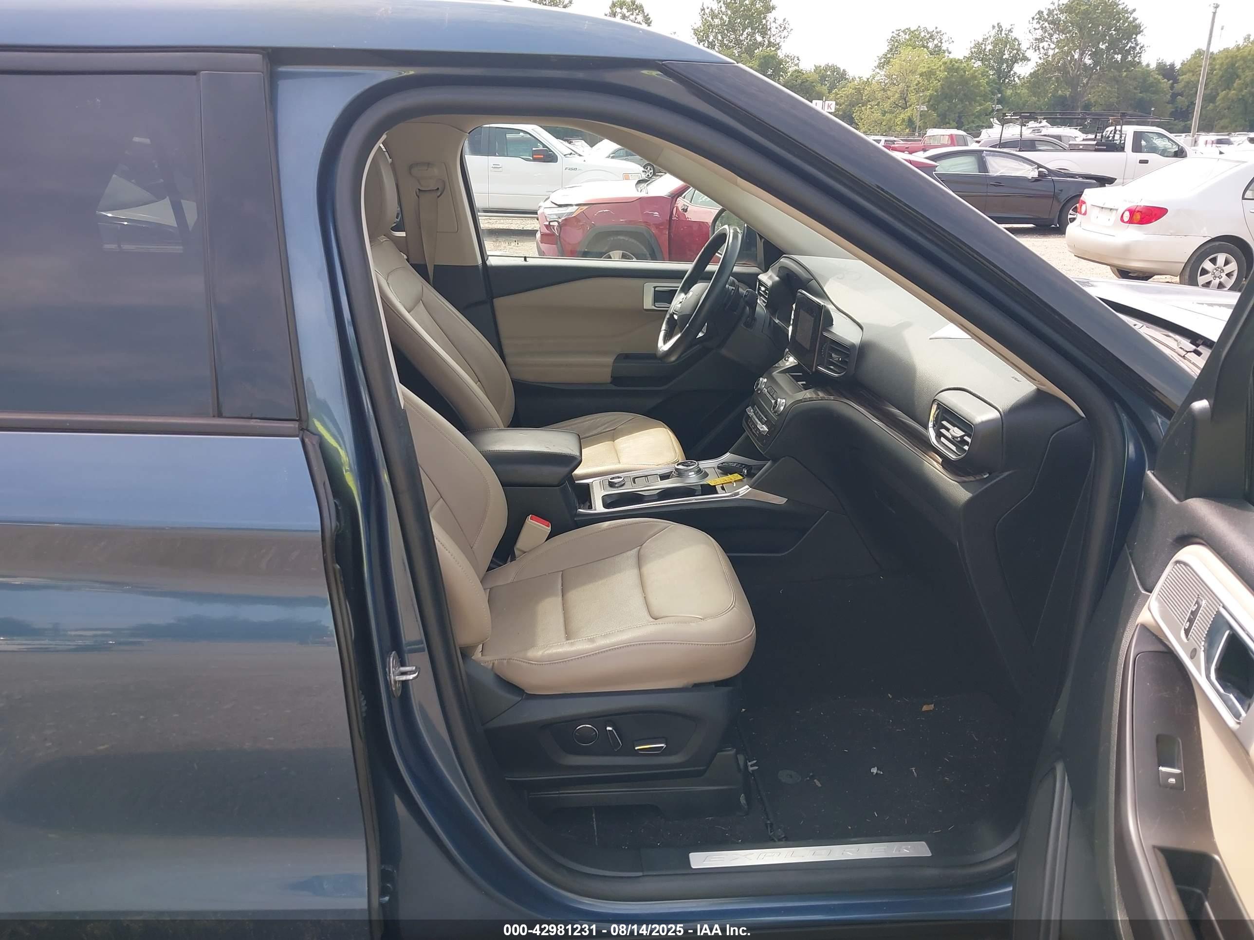 FORD EXPLORER image 5