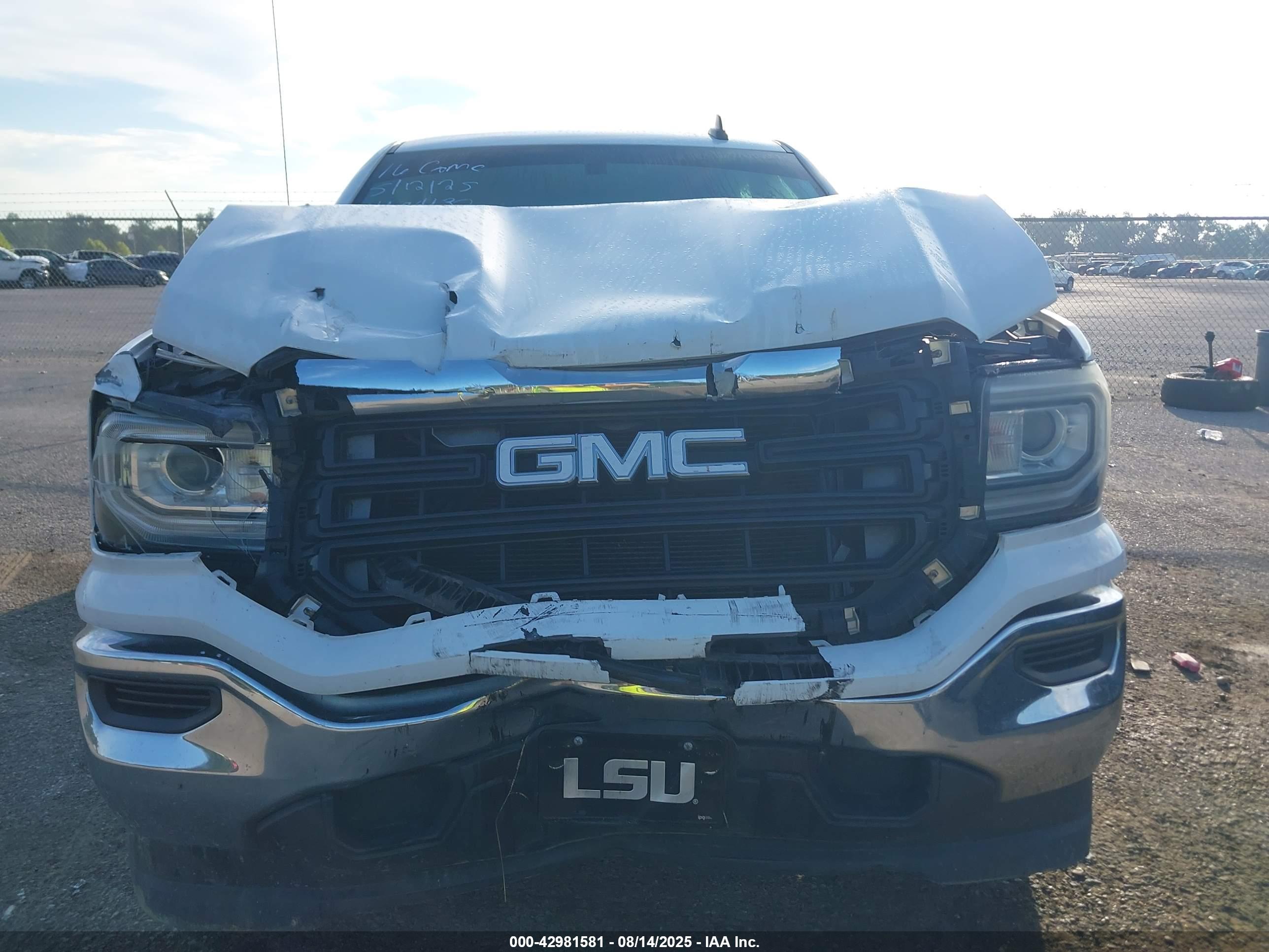 GMC SIERRA image 10