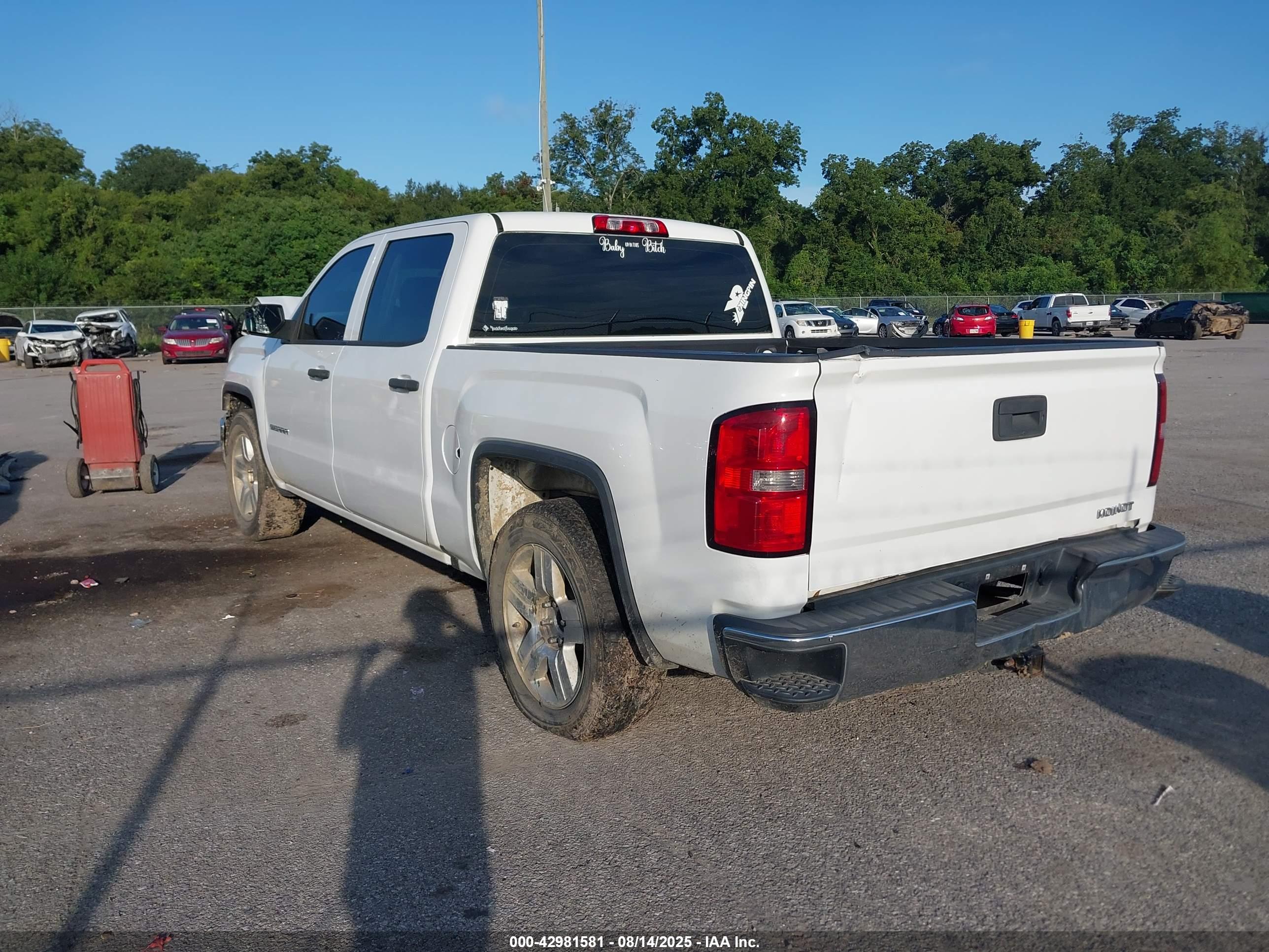 GMC SIERRA image 3