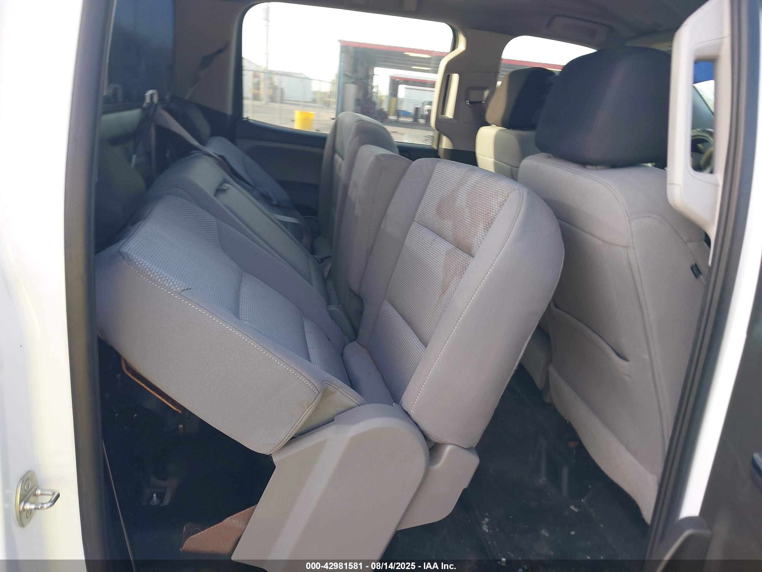 GMC SIERRA image 8