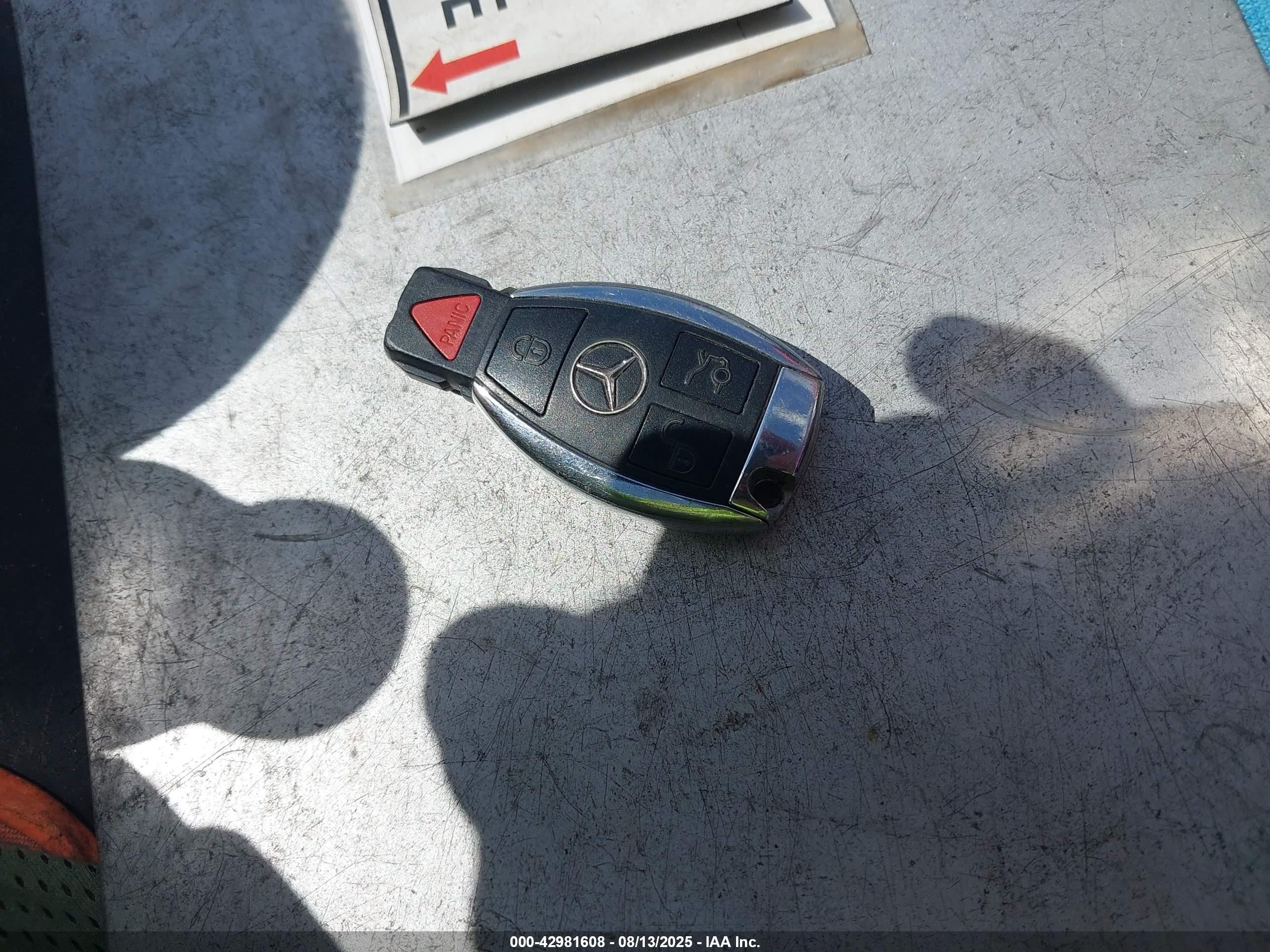 MERCEDES-BENZ C image 11