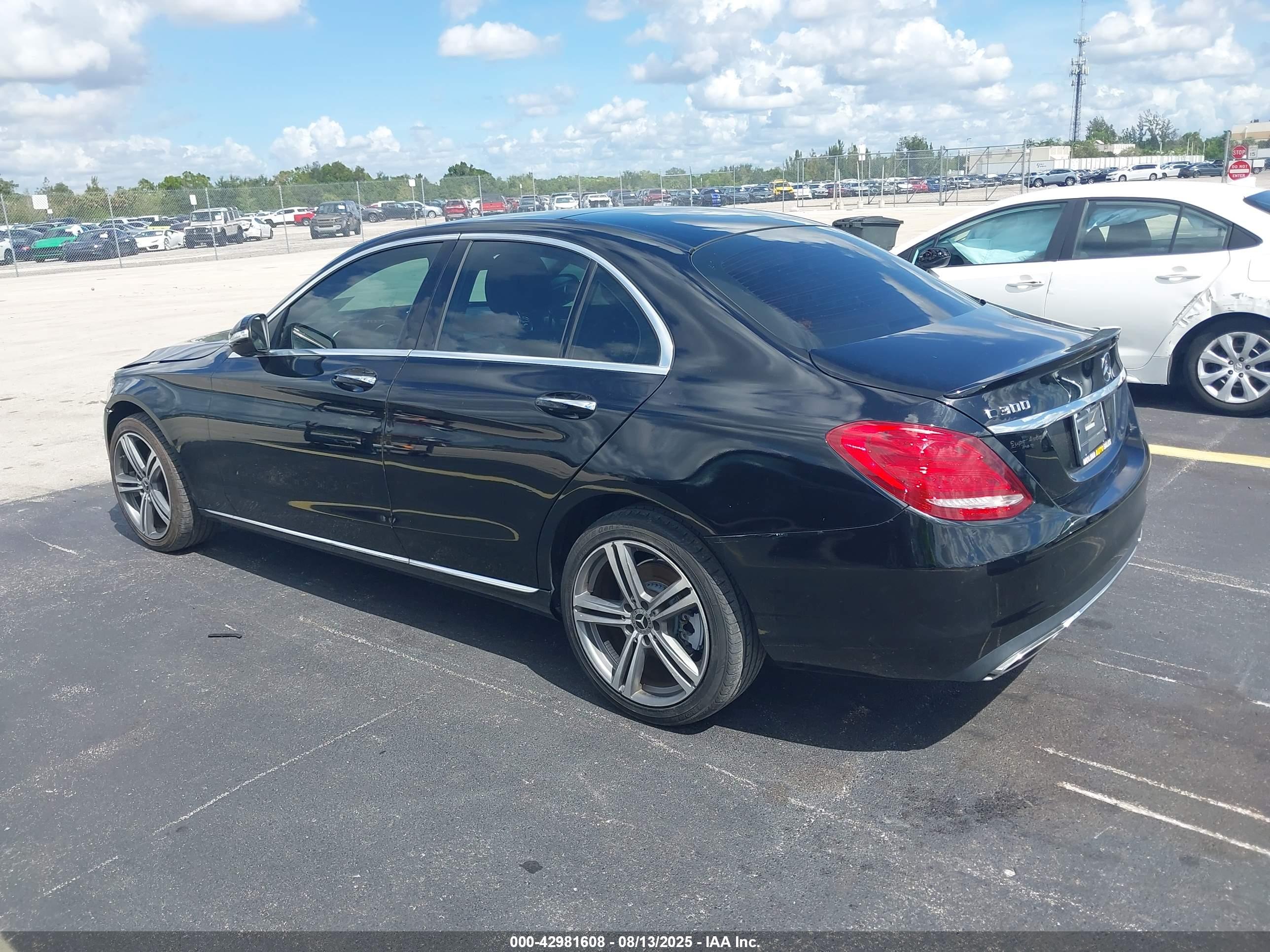 MERCEDES-BENZ C image 3