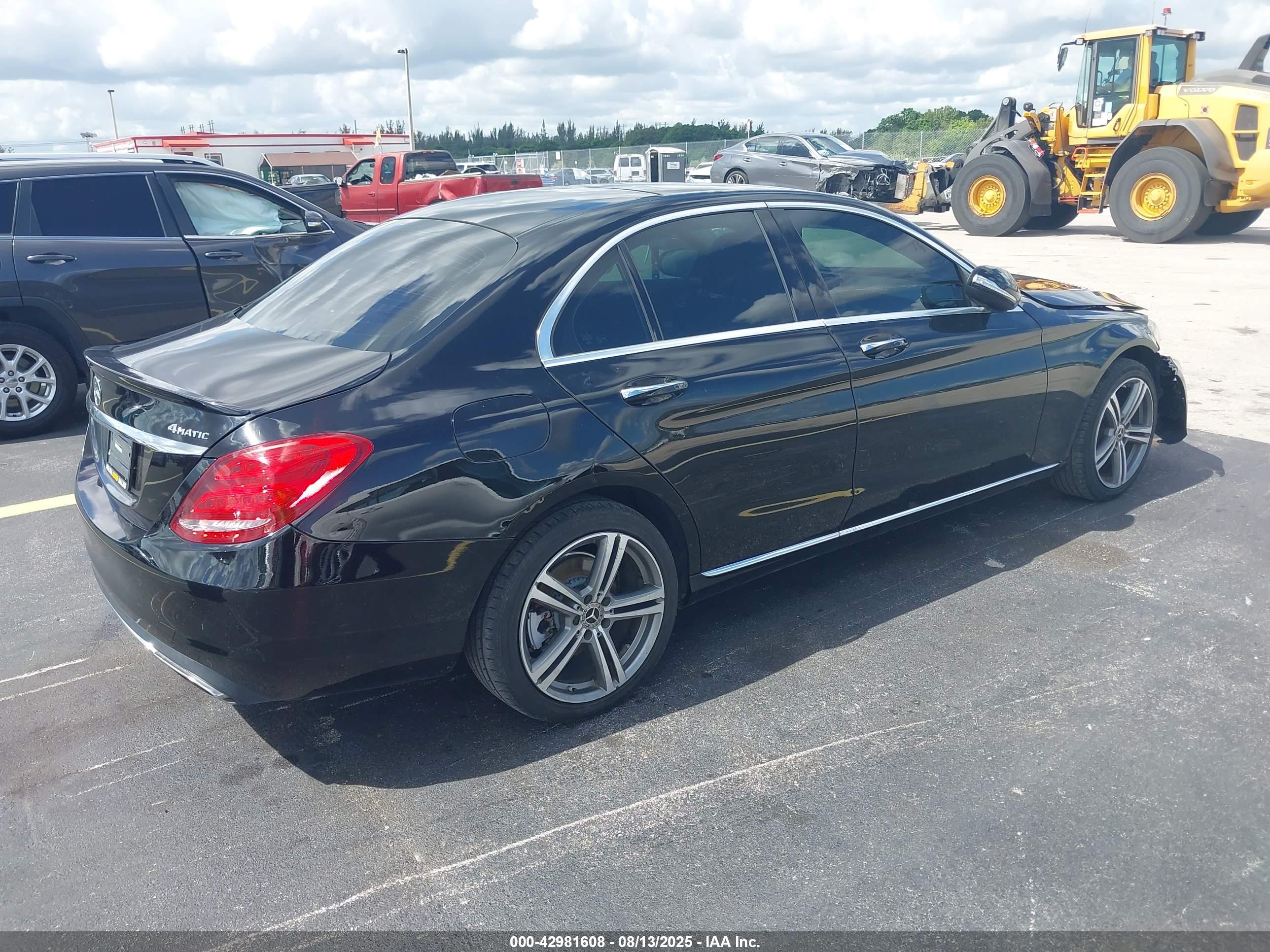 MERCEDES-BENZ C image 4