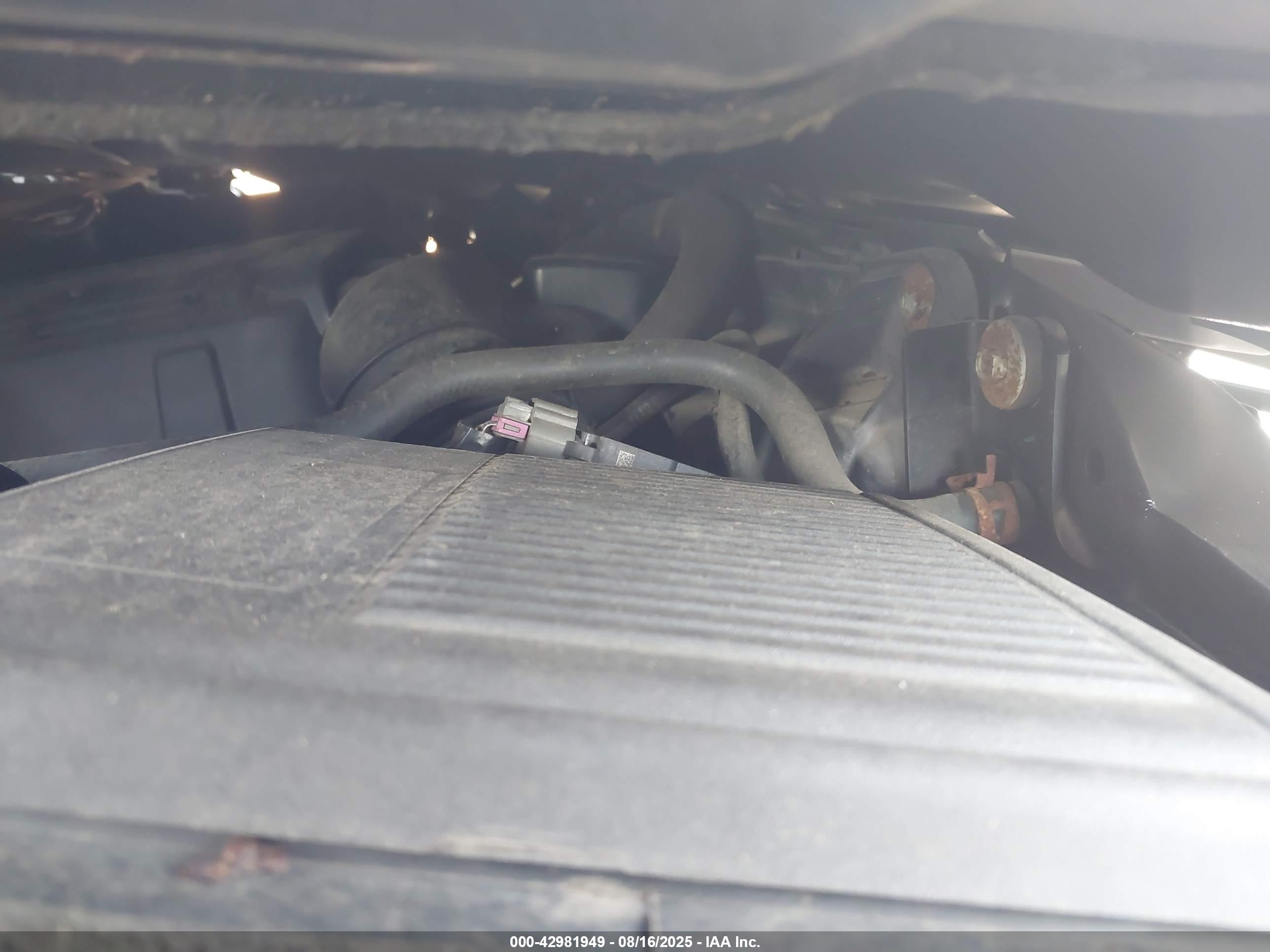 GMC SIERRA image 10