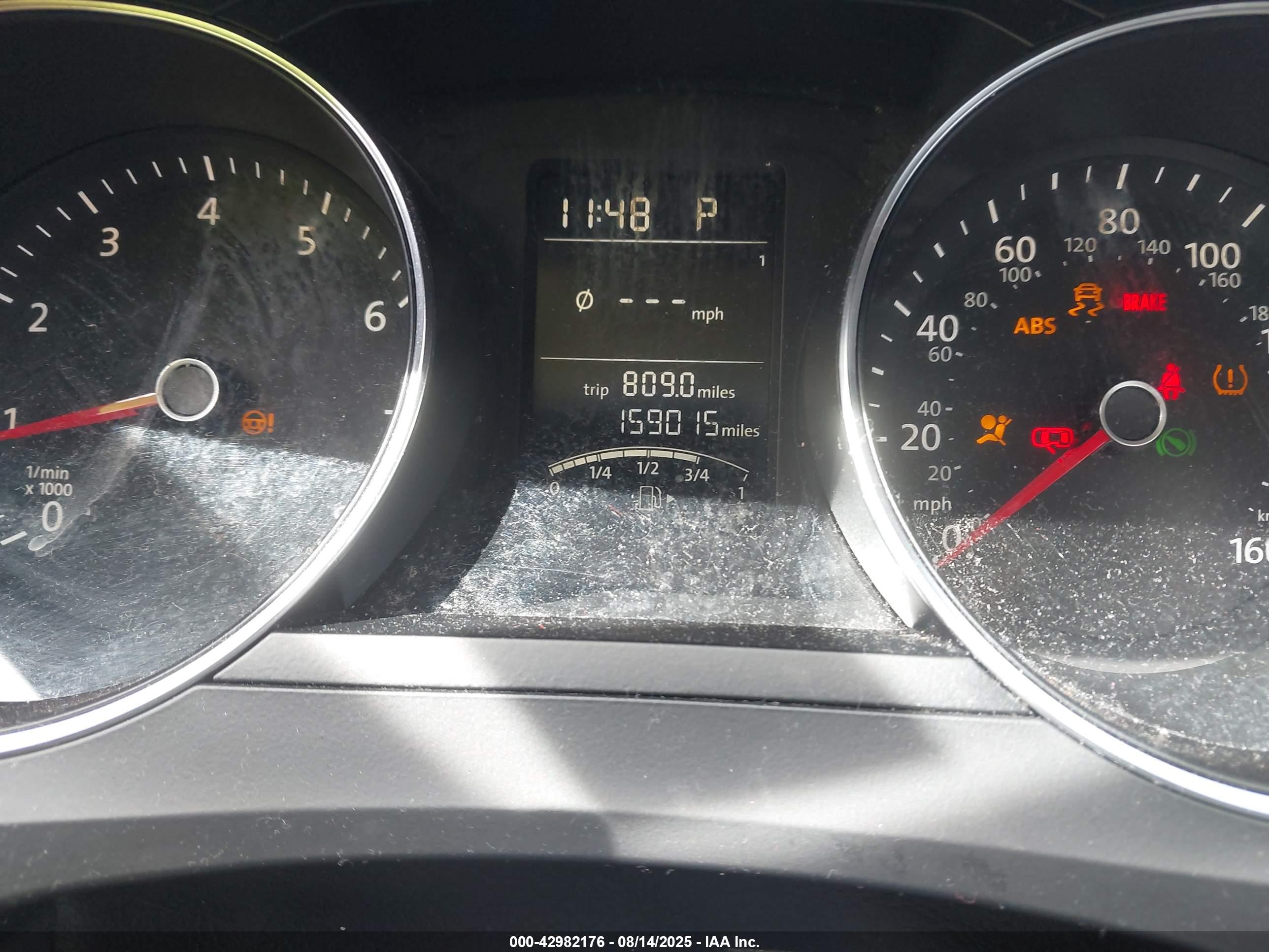 VOLKSWAGEN JETTA image 7