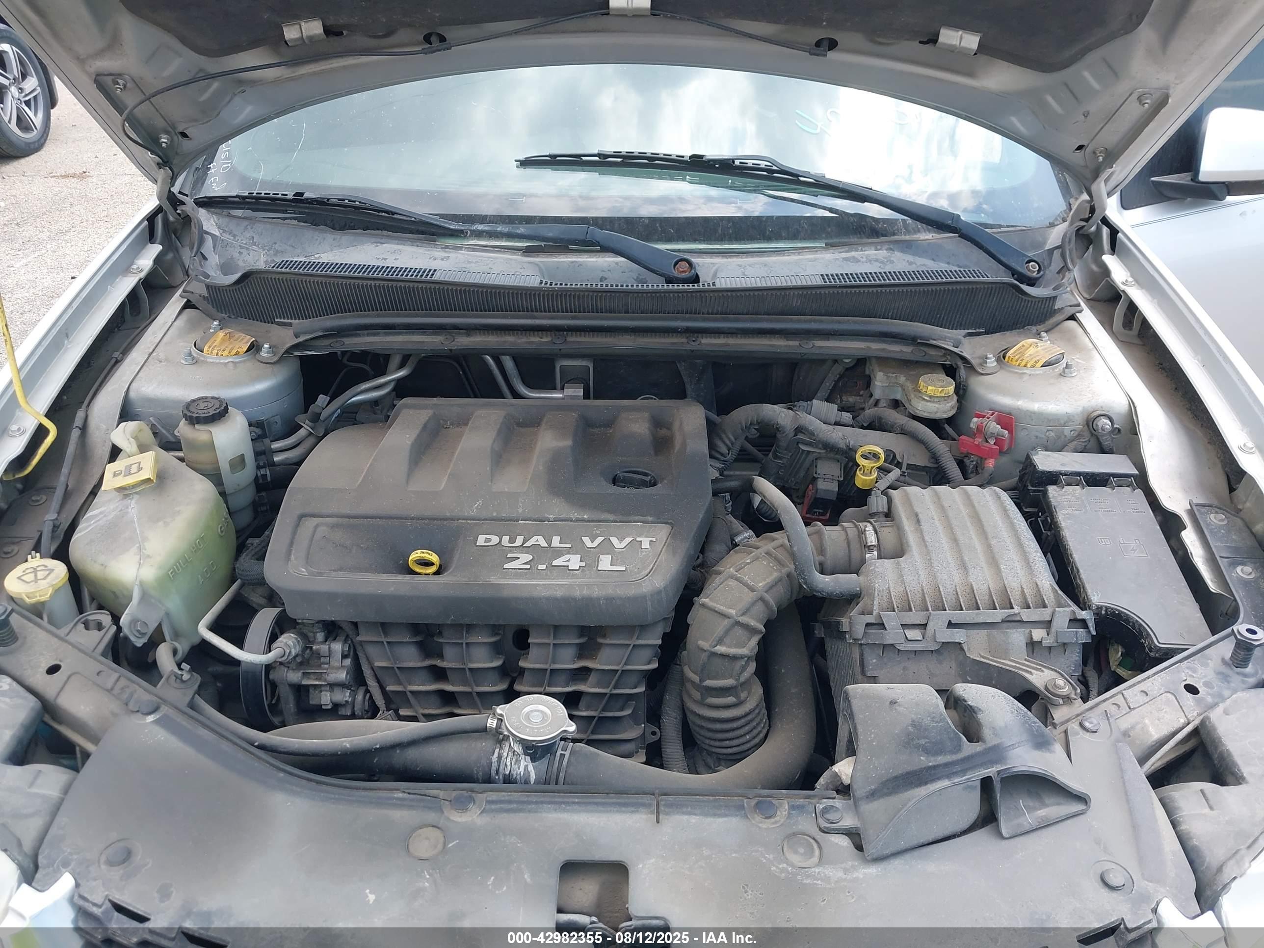 DODGE AVENGER image 10