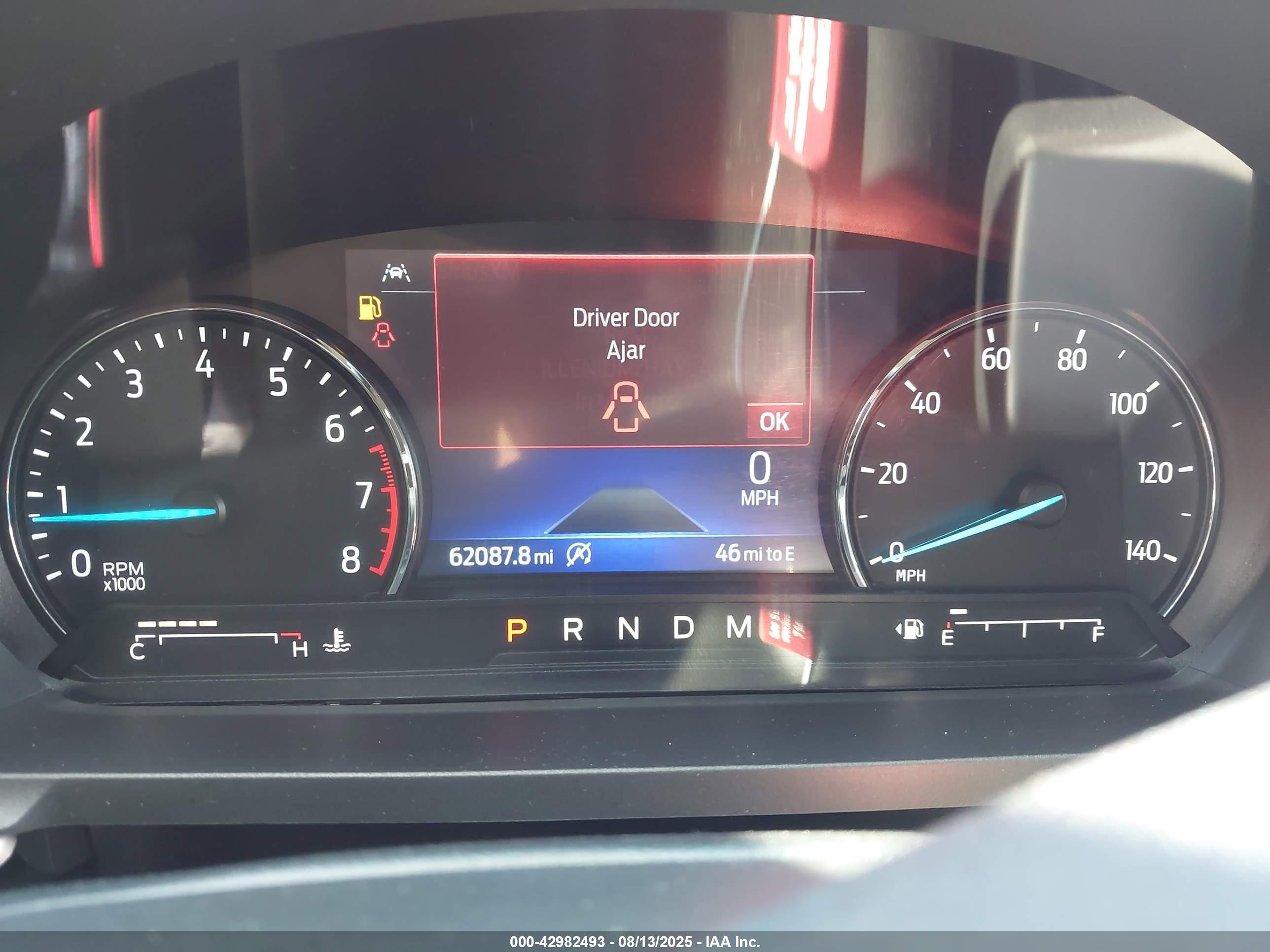 FORD EXPLORER image 7