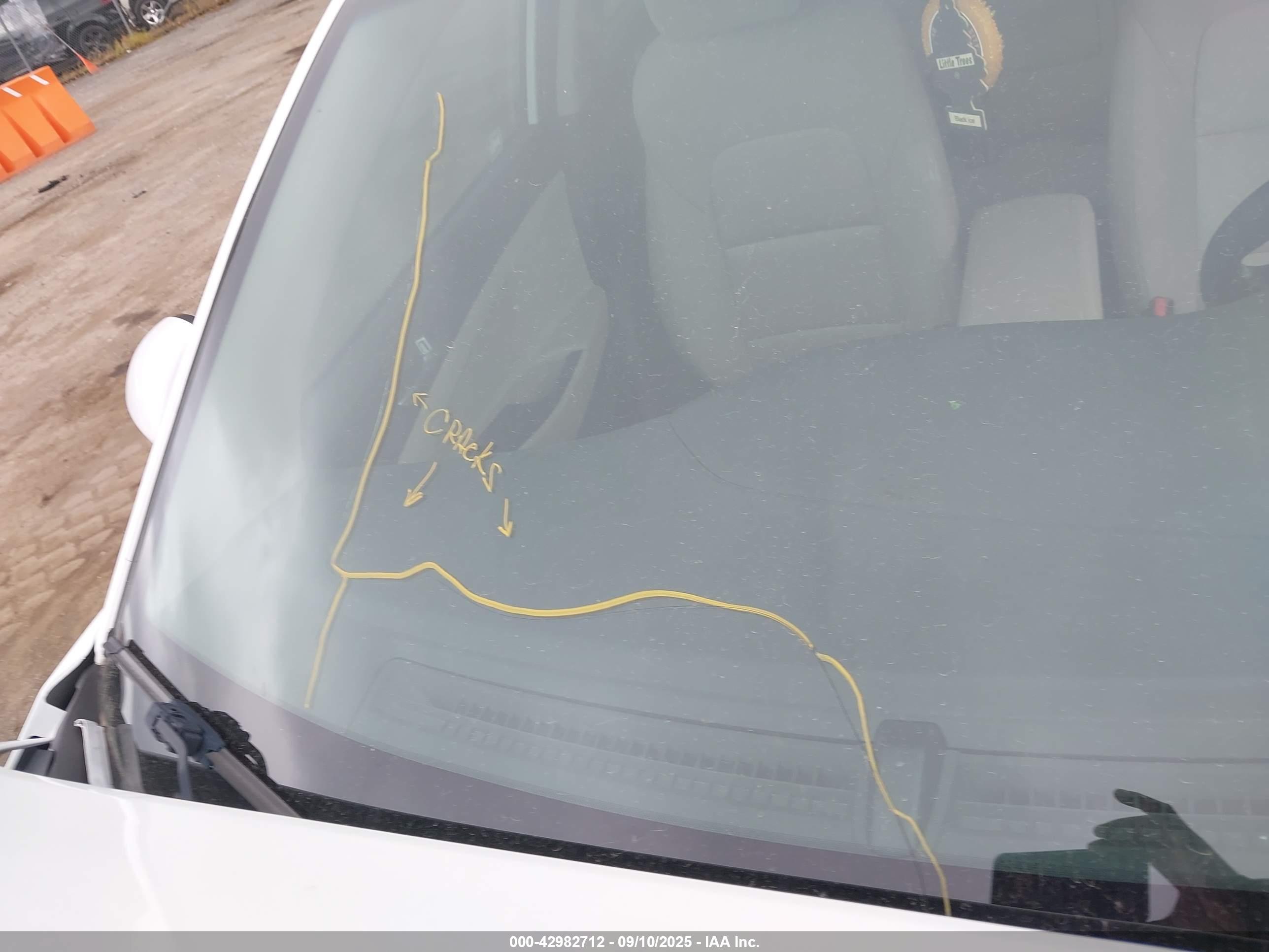 HYUNDAI TUCSON image 6