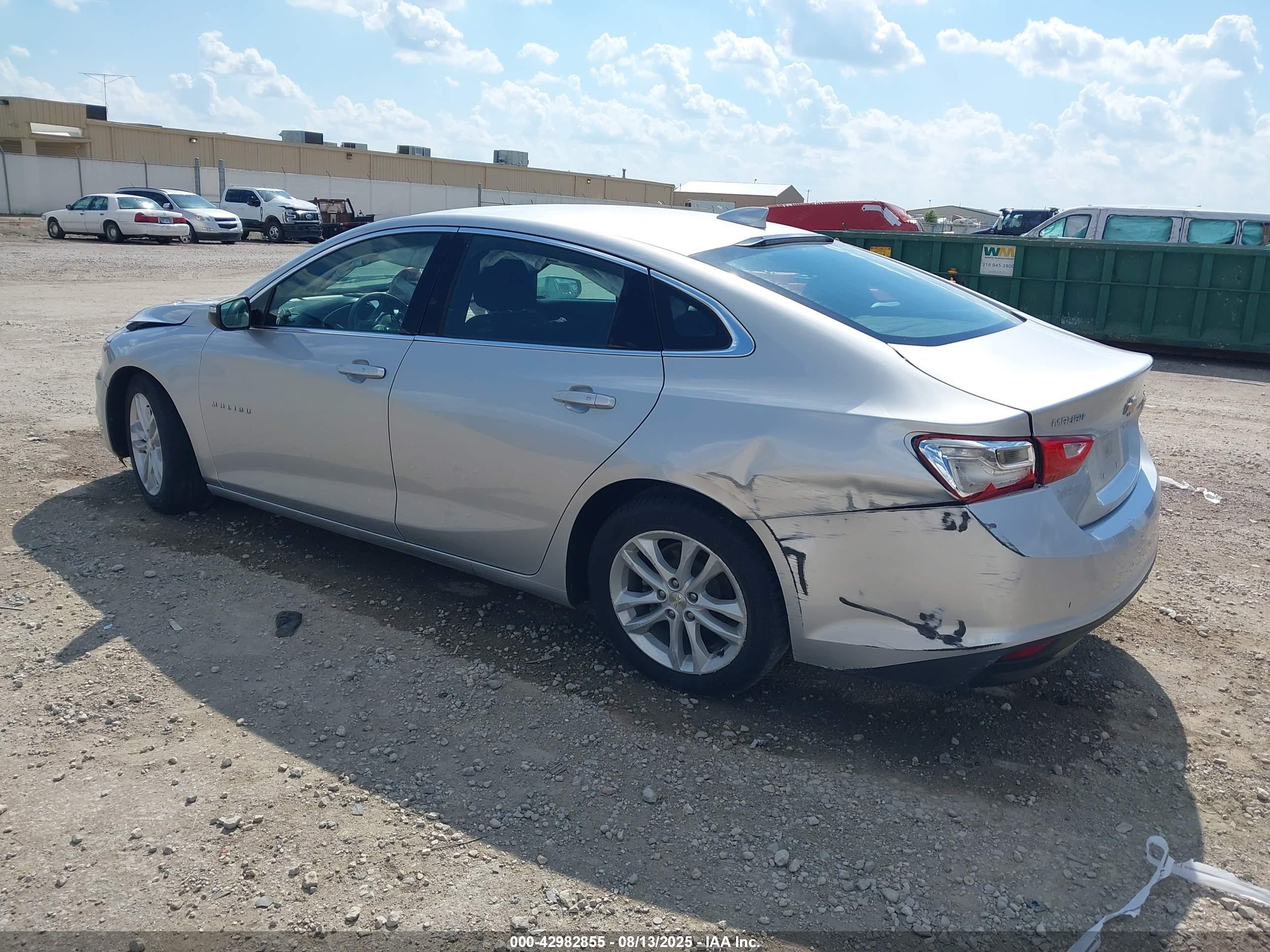 CHEVROLET MALIBU image 3