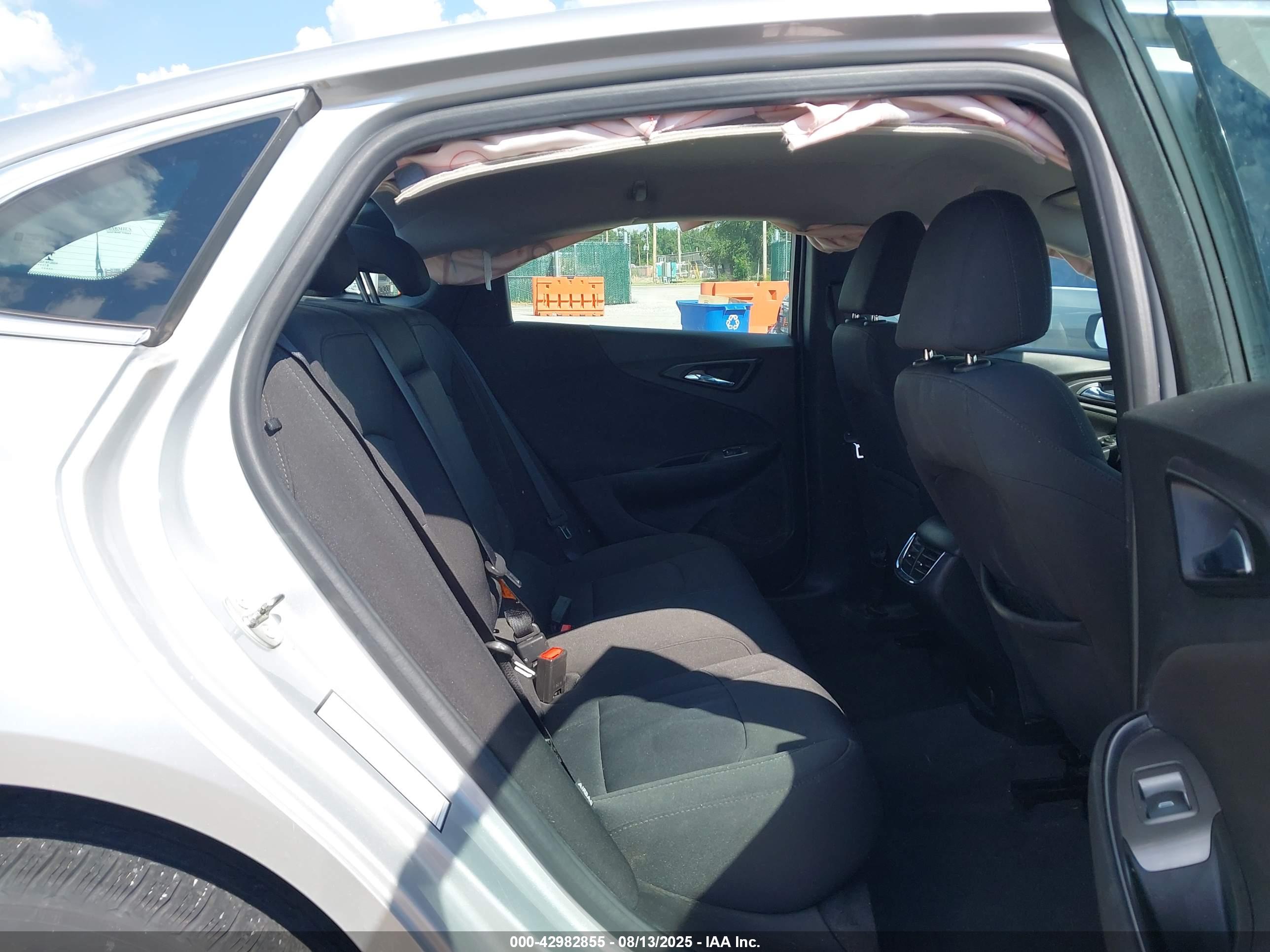 CHEVROLET MALIBU image 8