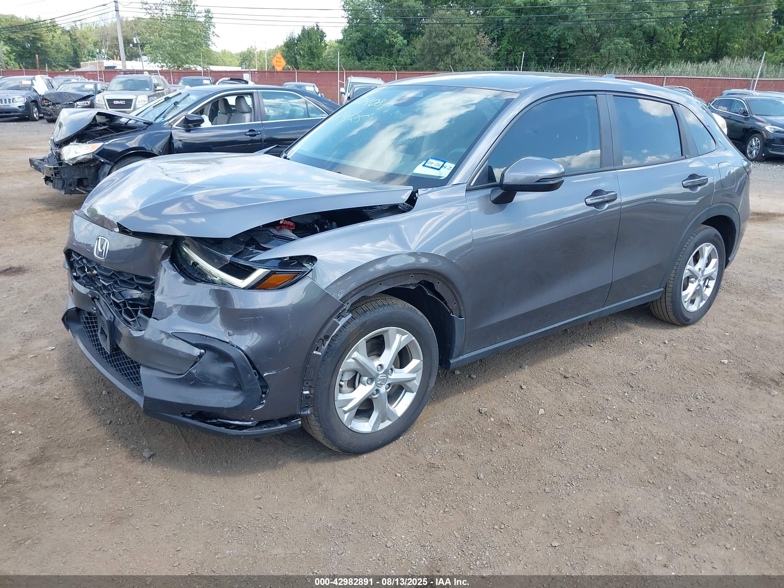 HONDA HR-V image 2