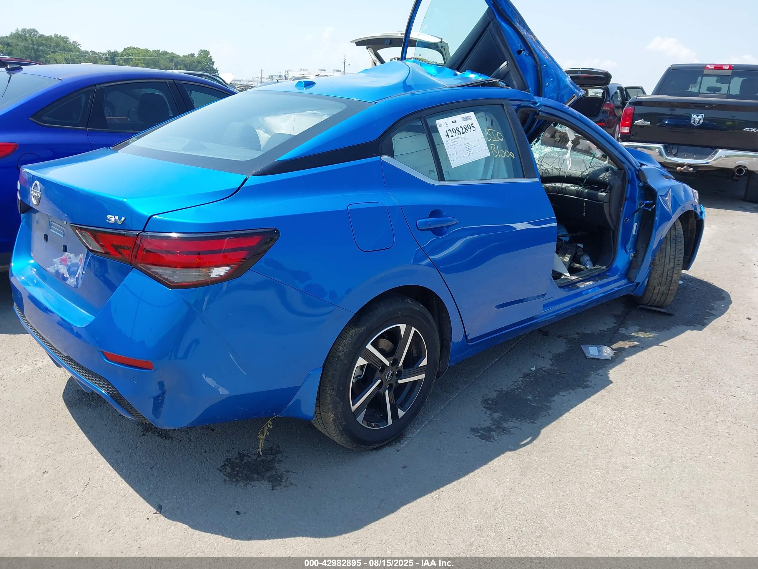 NISSAN SENTRA image 4