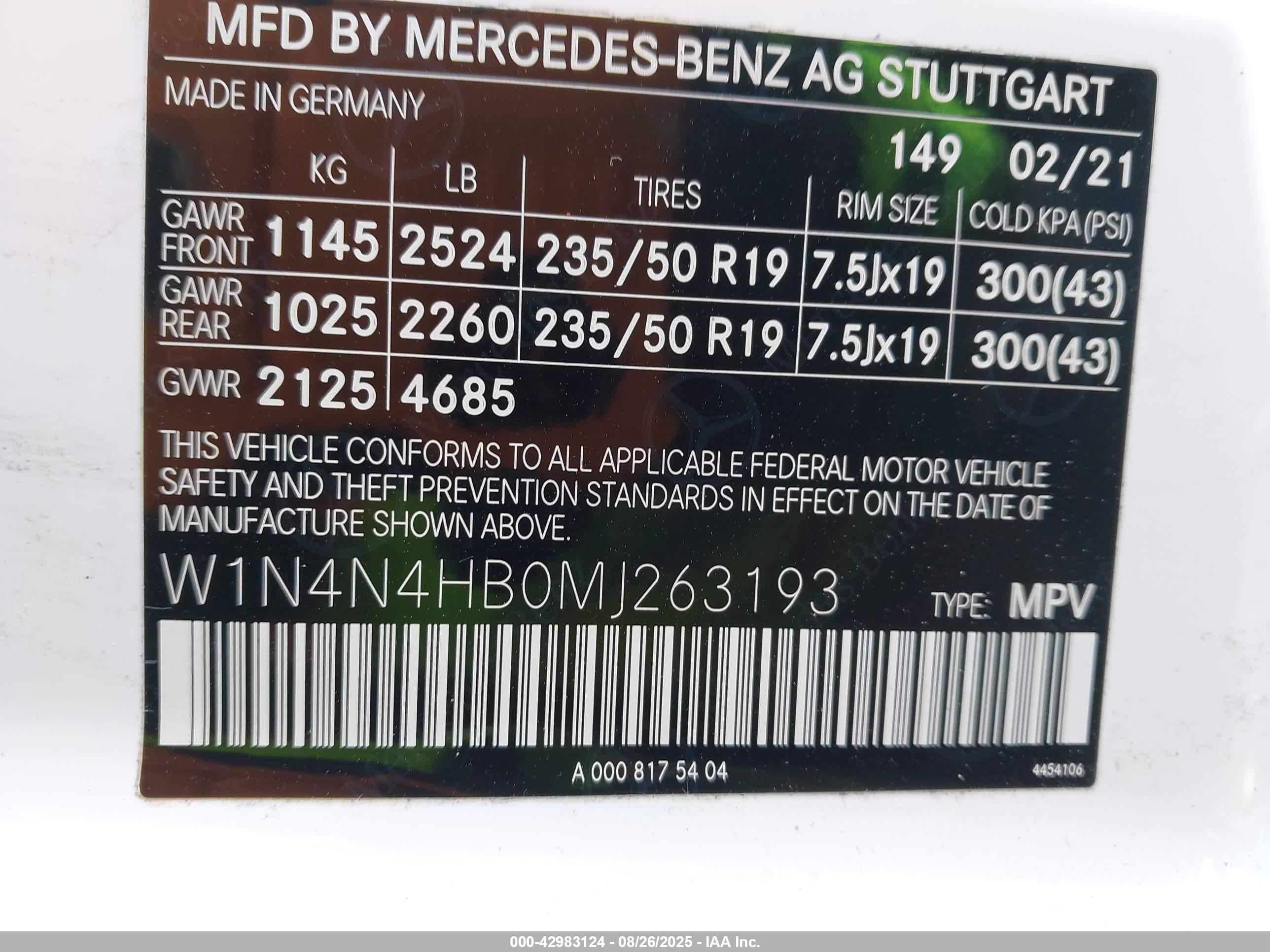 MERCEDES-BENZ GLA image 9