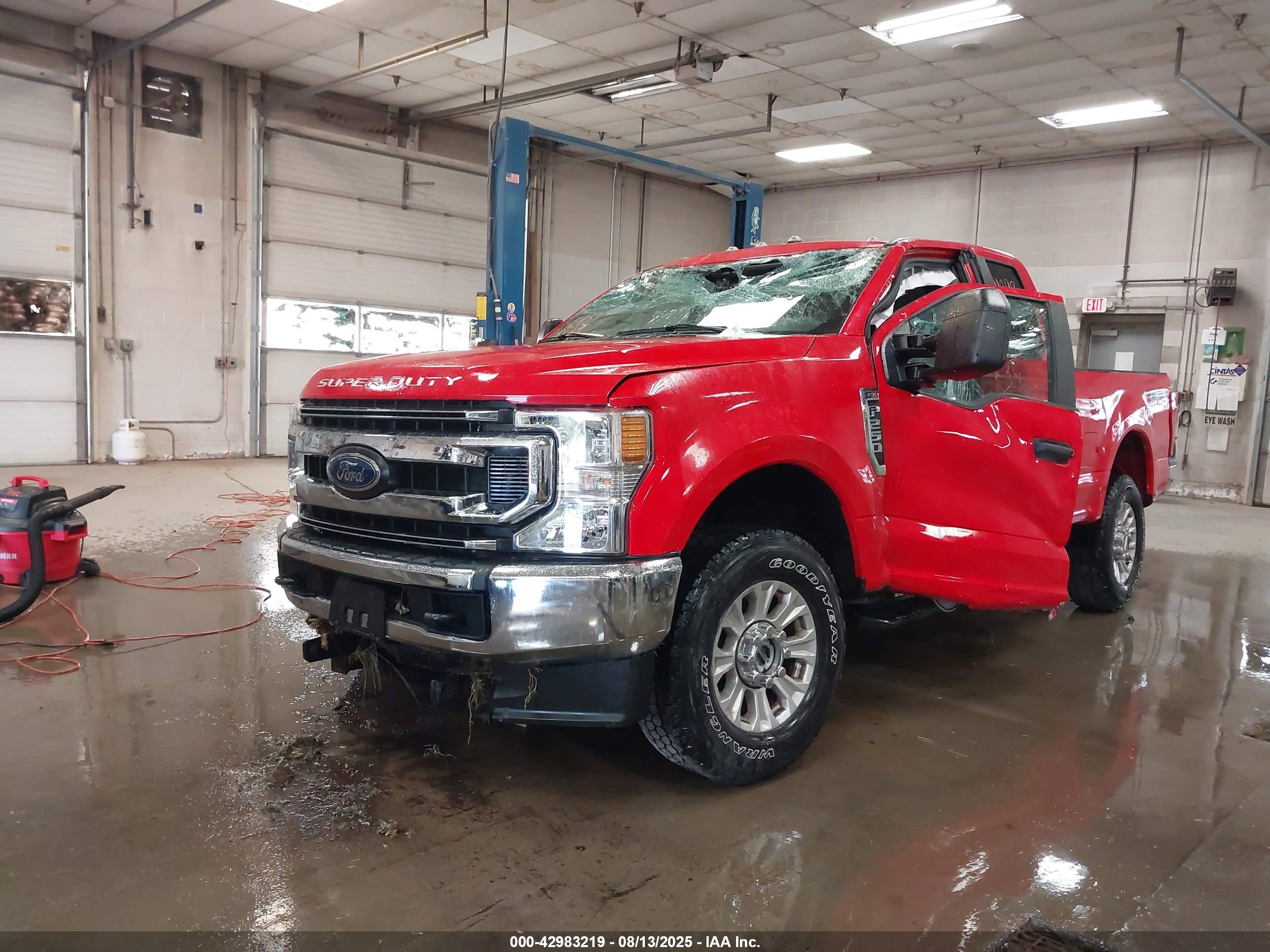 FORD F-250 image 2