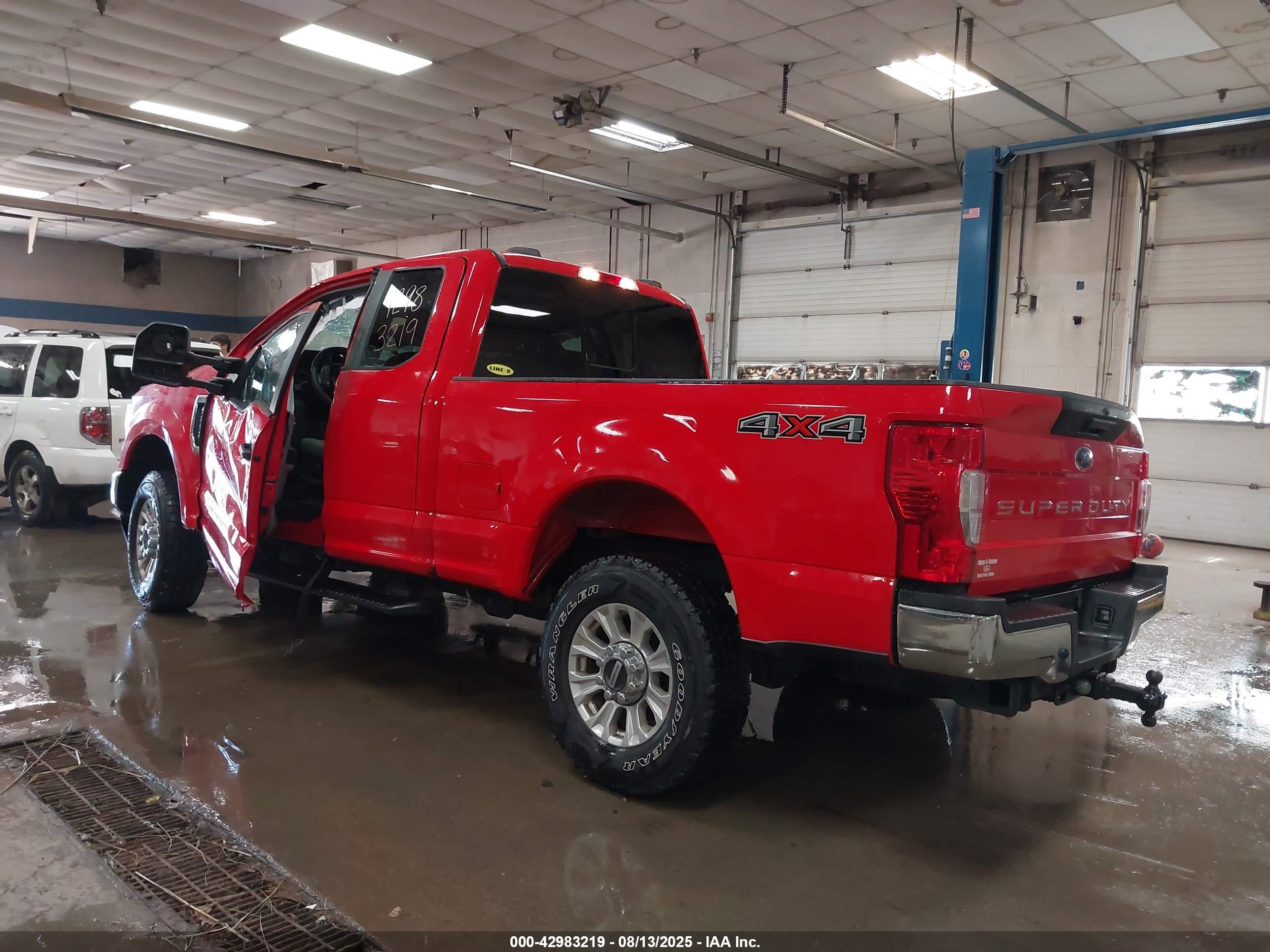 FORD F-250 image 3