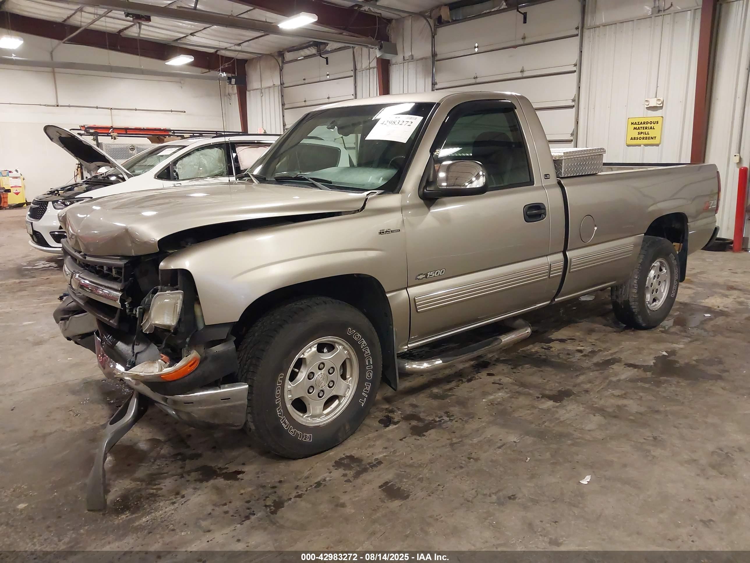 CHEVROLET SILVERADO image 2