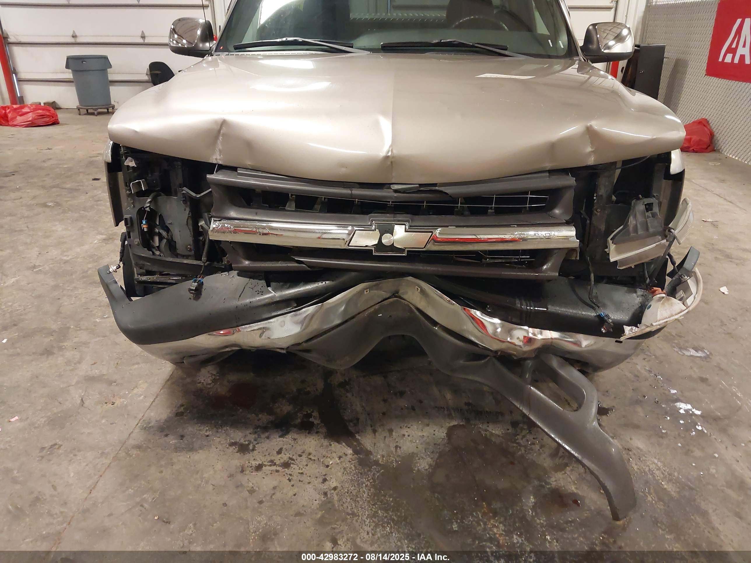 CHEVROLET SILVERADO image 6