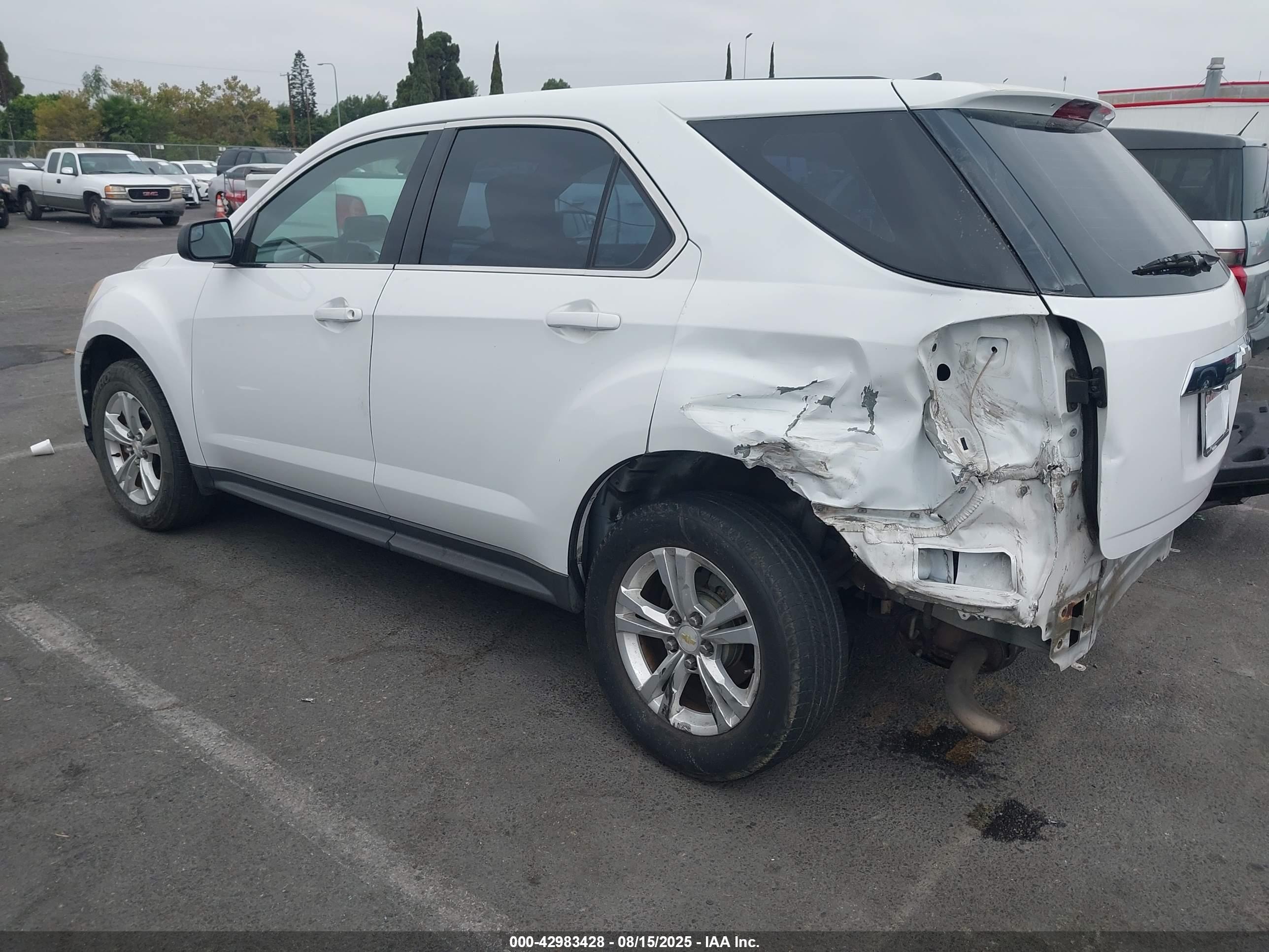 CHEVROLET EQUINOX image 3