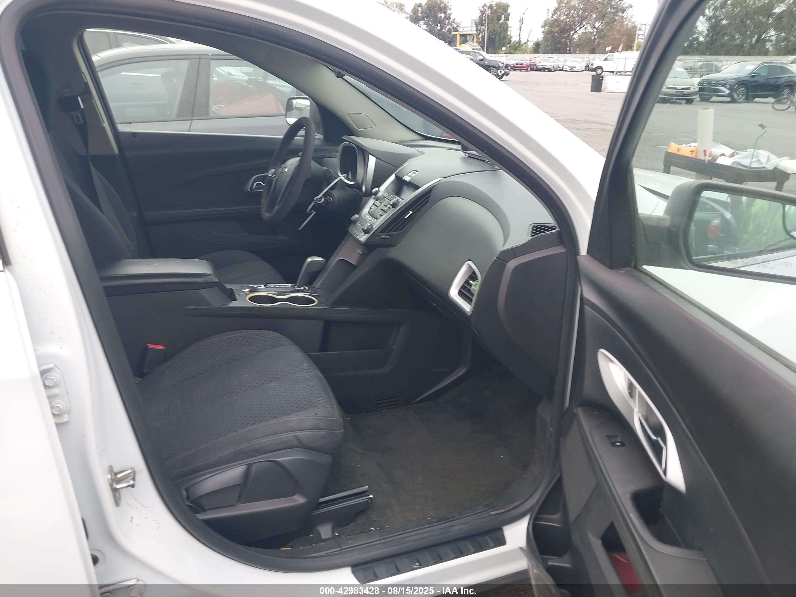 CHEVROLET EQUINOX image 5