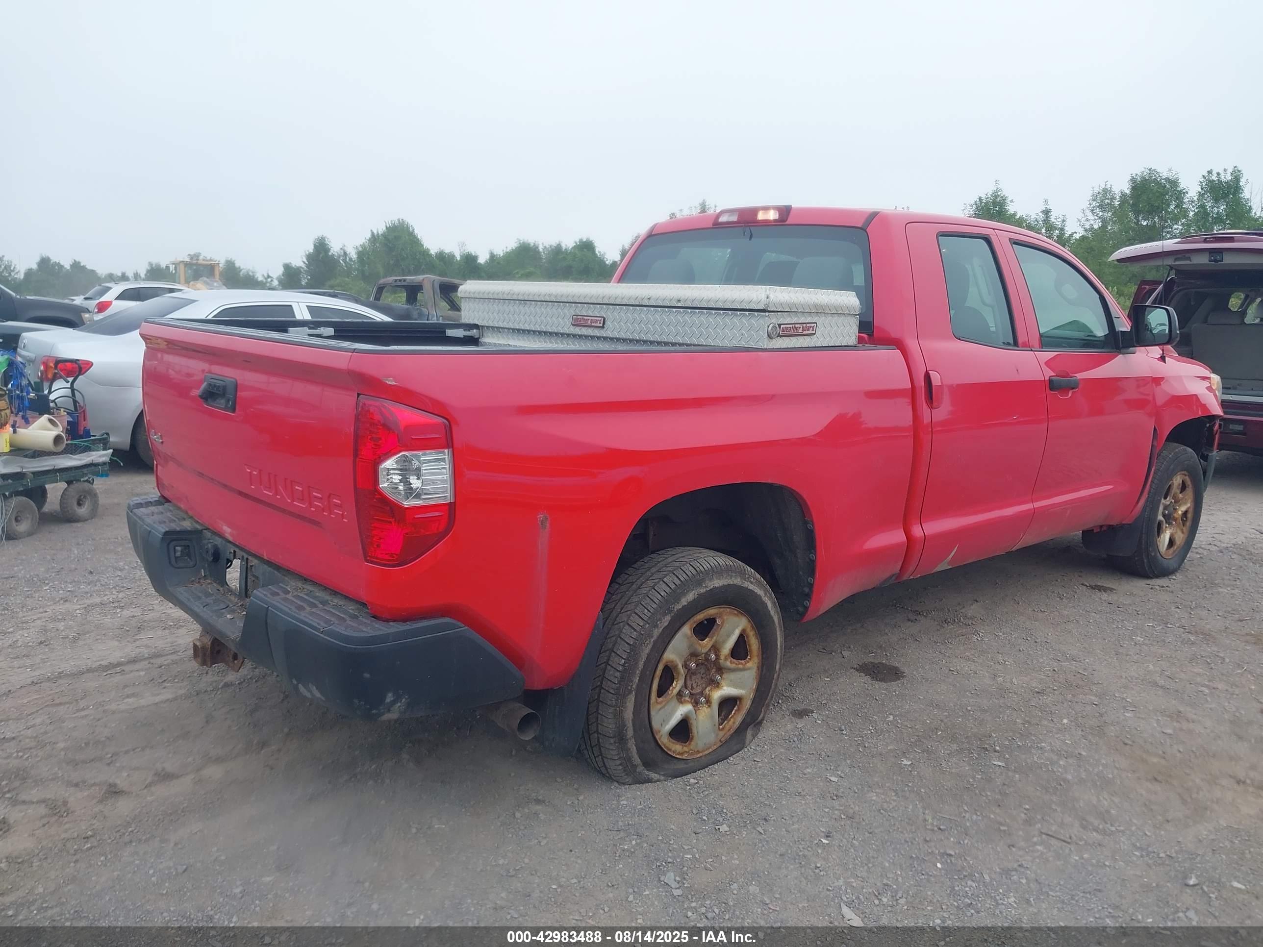 TOYOTA TUNDRA image 4