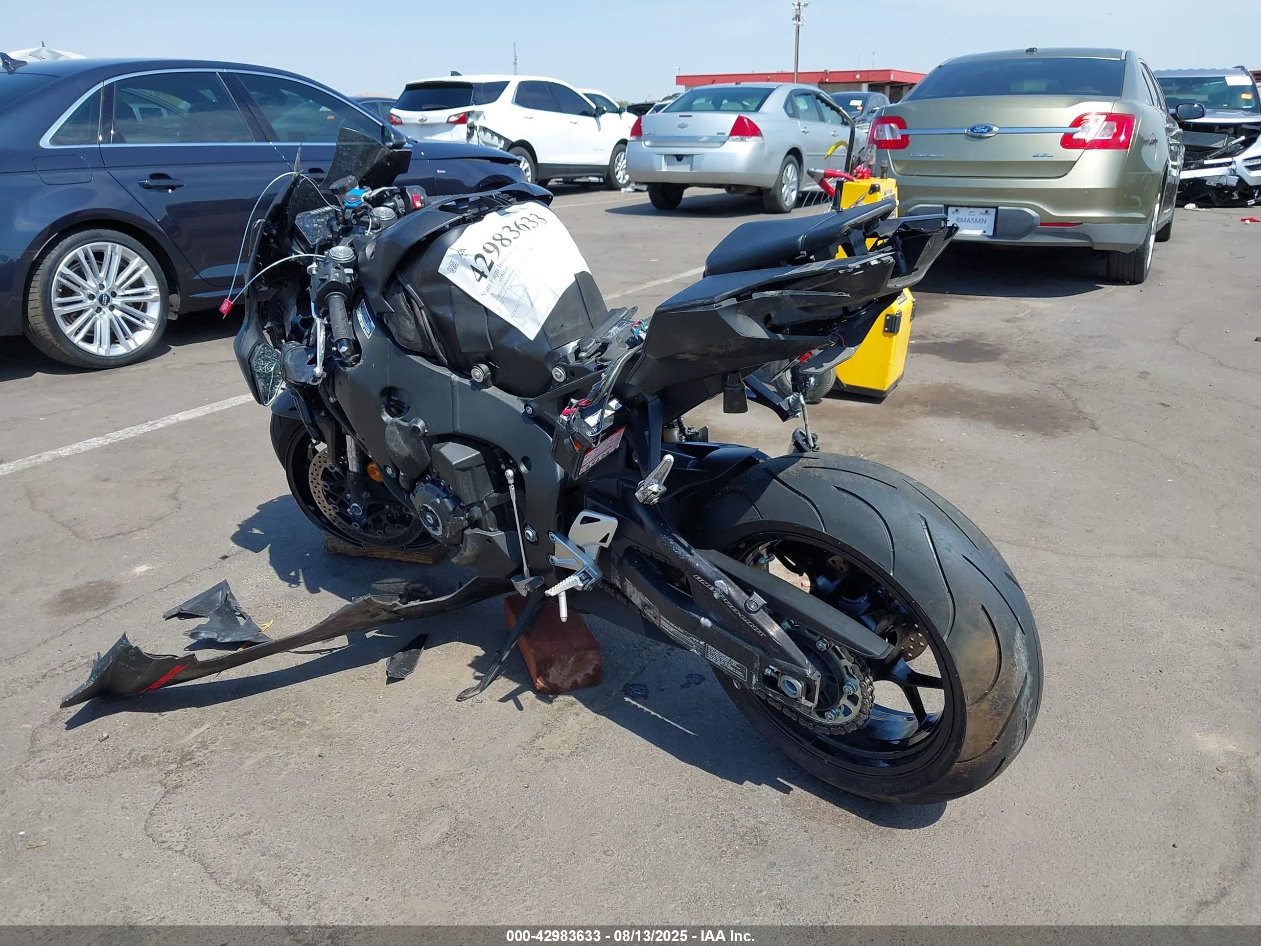 HONDA CBR1000 image 3