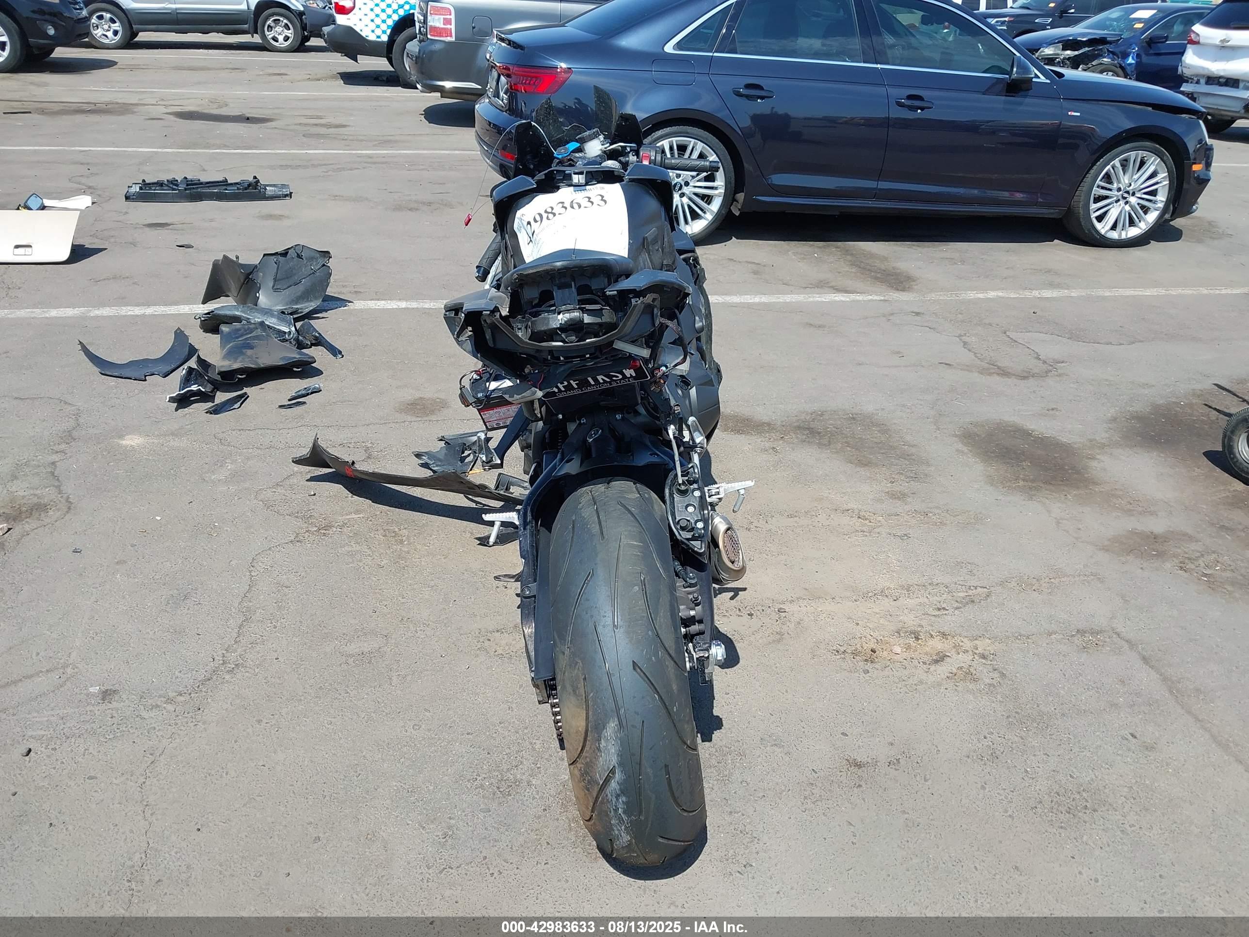 HONDA CBR1000 image 6