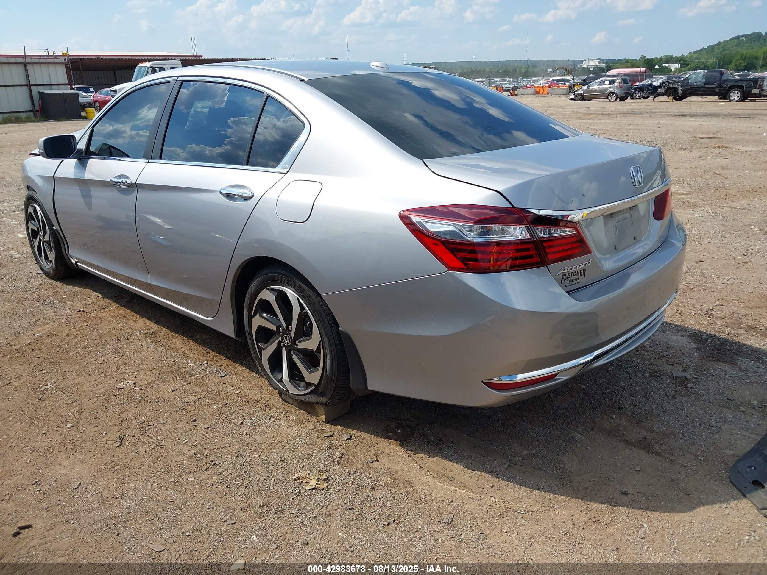 HONDA ACCORD image 3