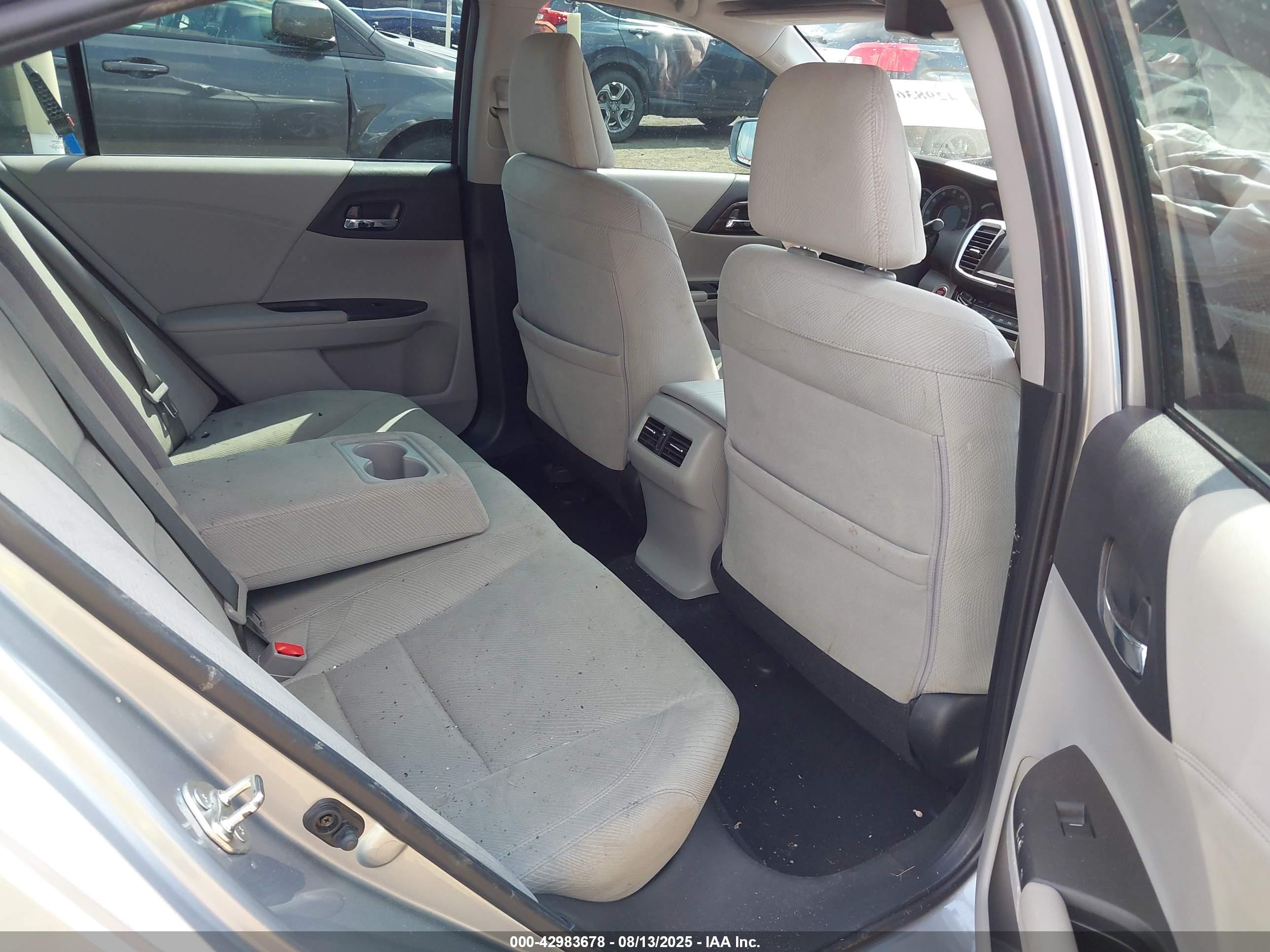 HONDA ACCORD image 8
