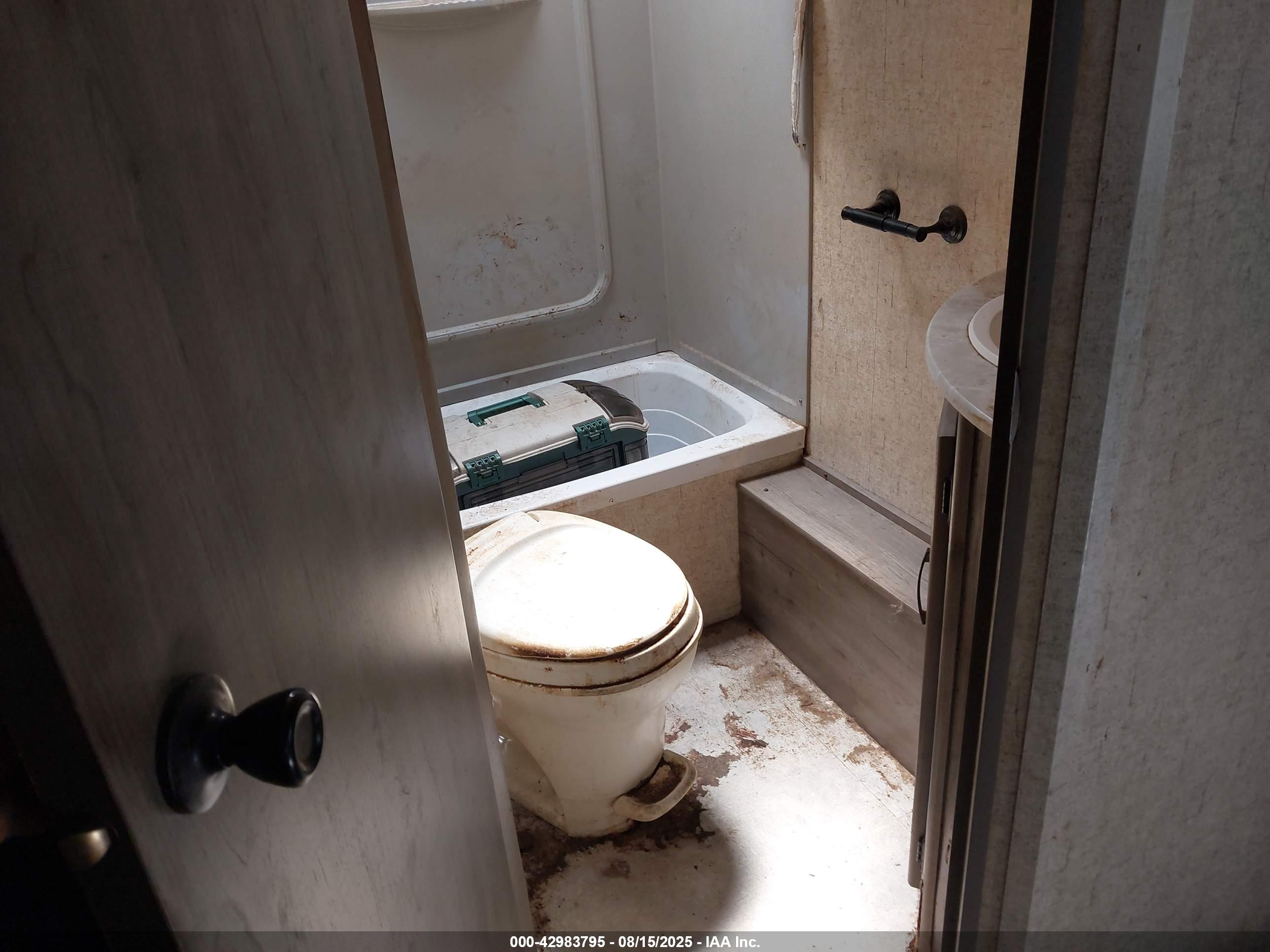 COACHMEN APEX image 10