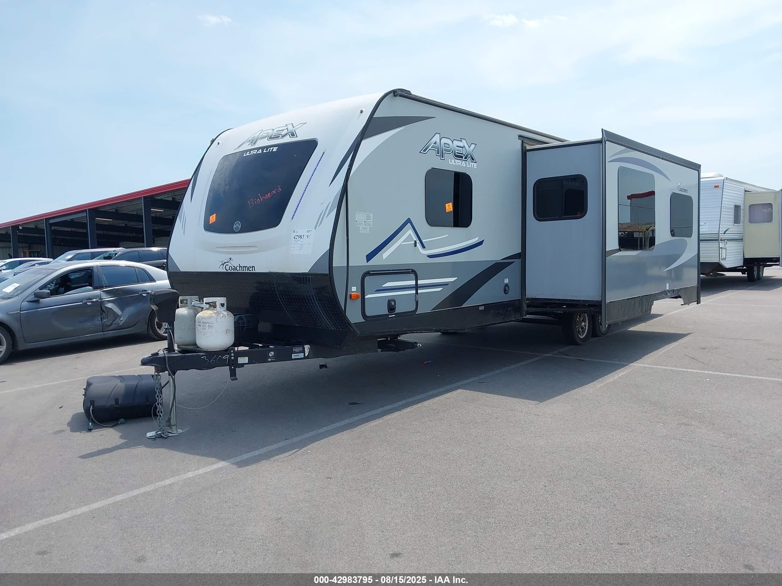 COACHMEN APEX image 2