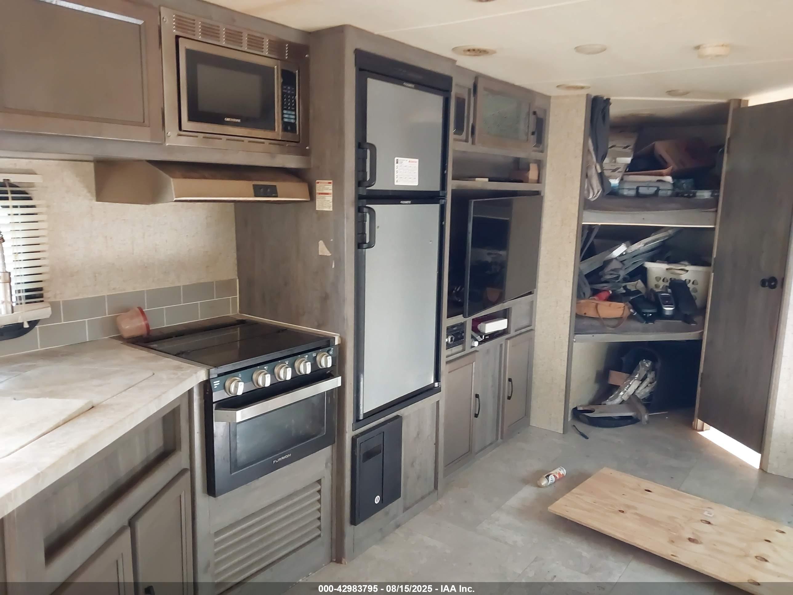 COACHMEN APEX image 7