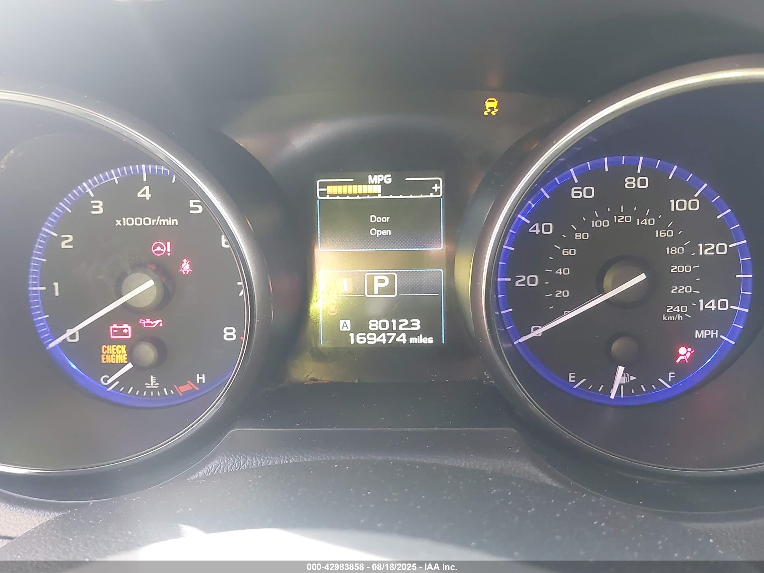 SUBARU OUTBACK image 7