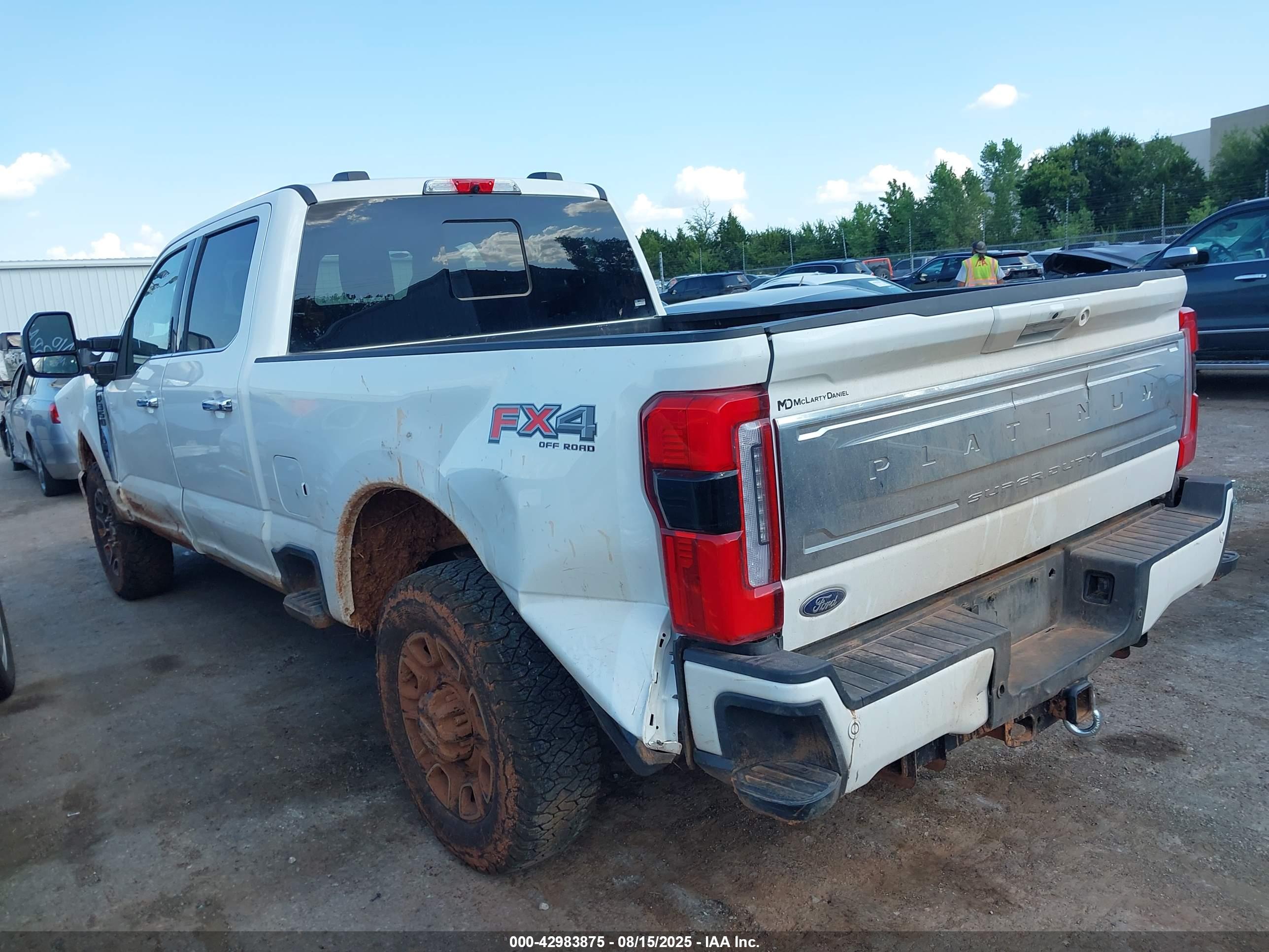 FORD F-350 image 3