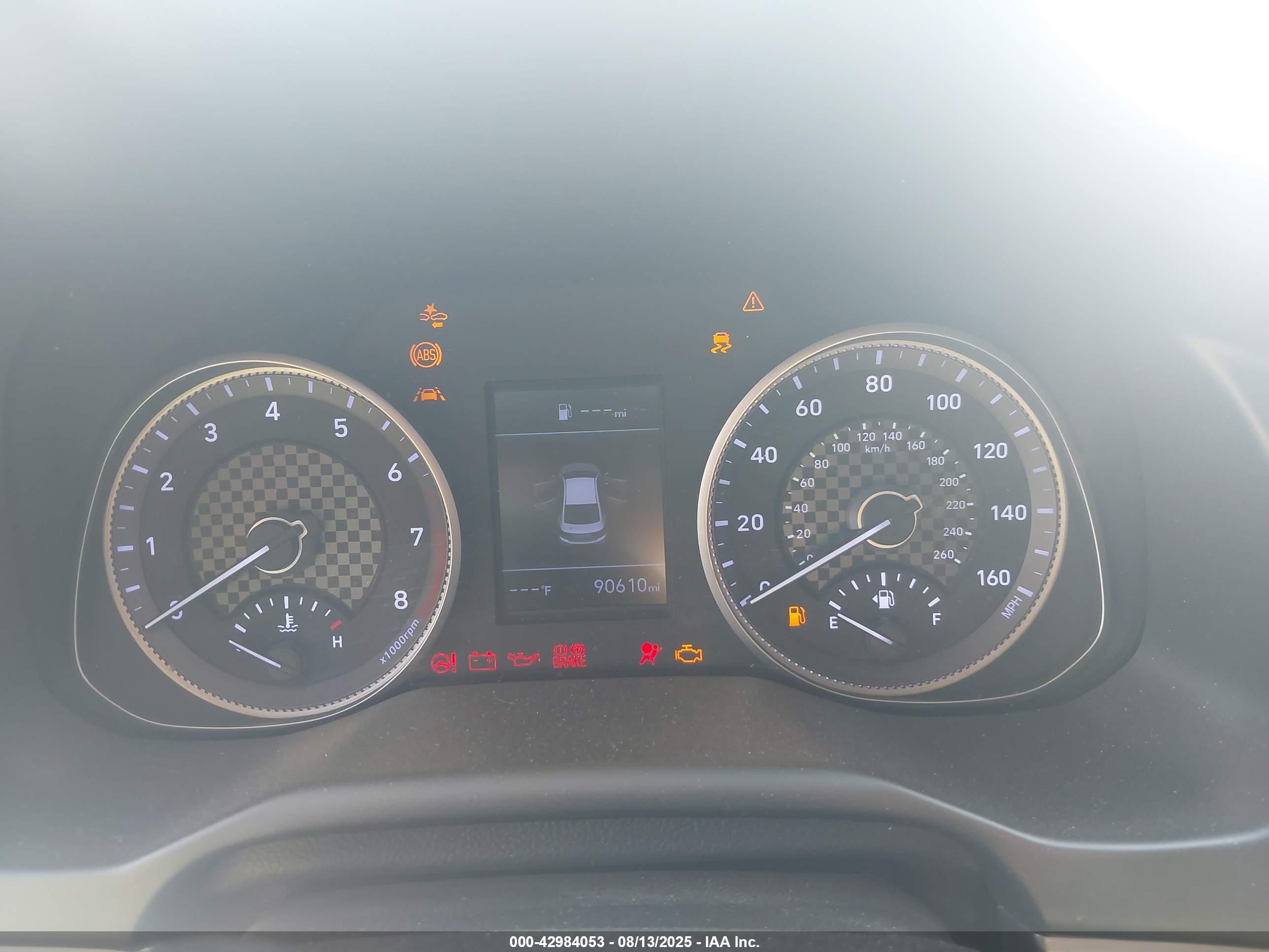 HYUNDAI ELANTRA image 7