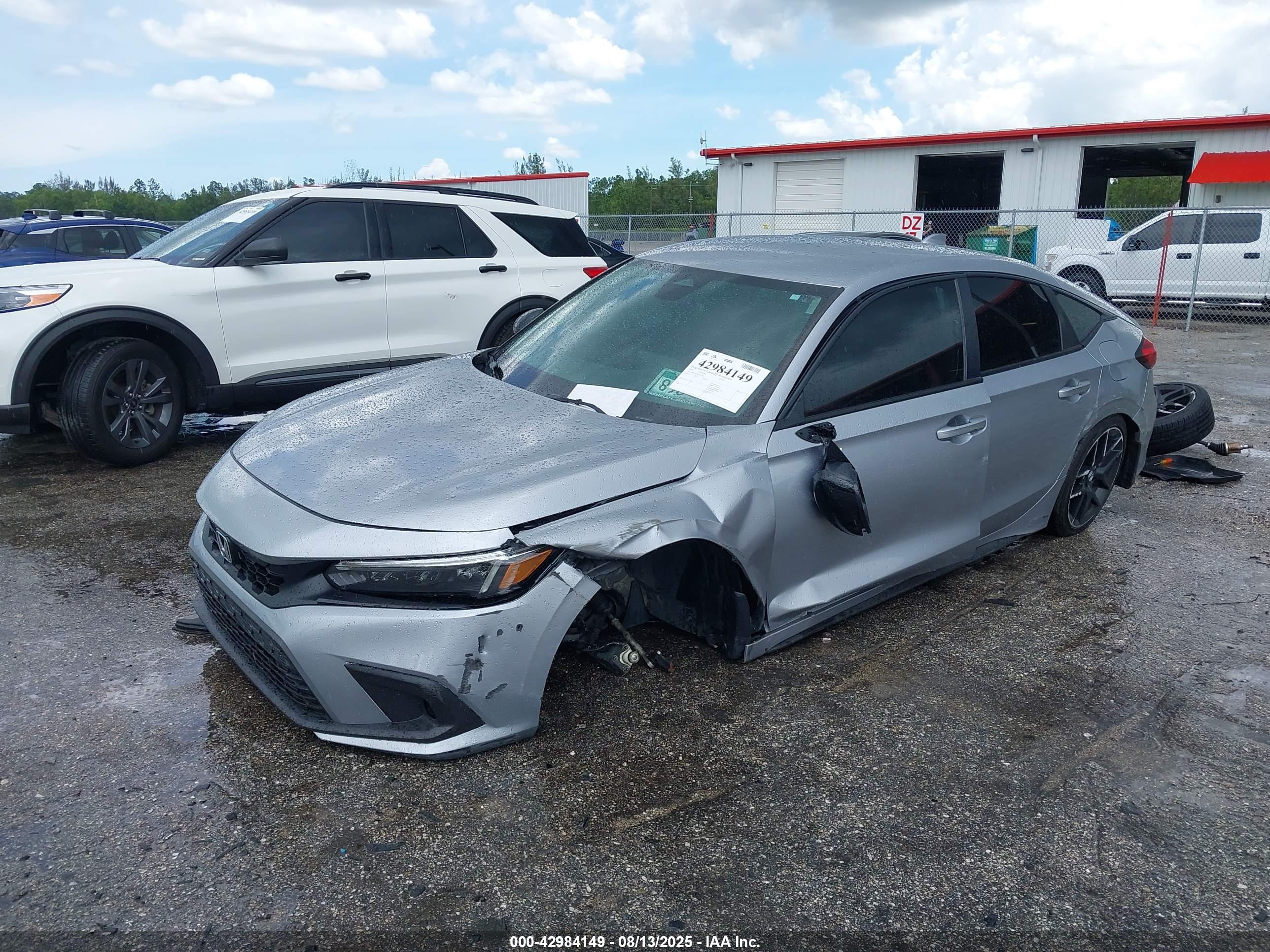 HONDA CIVIC image 2