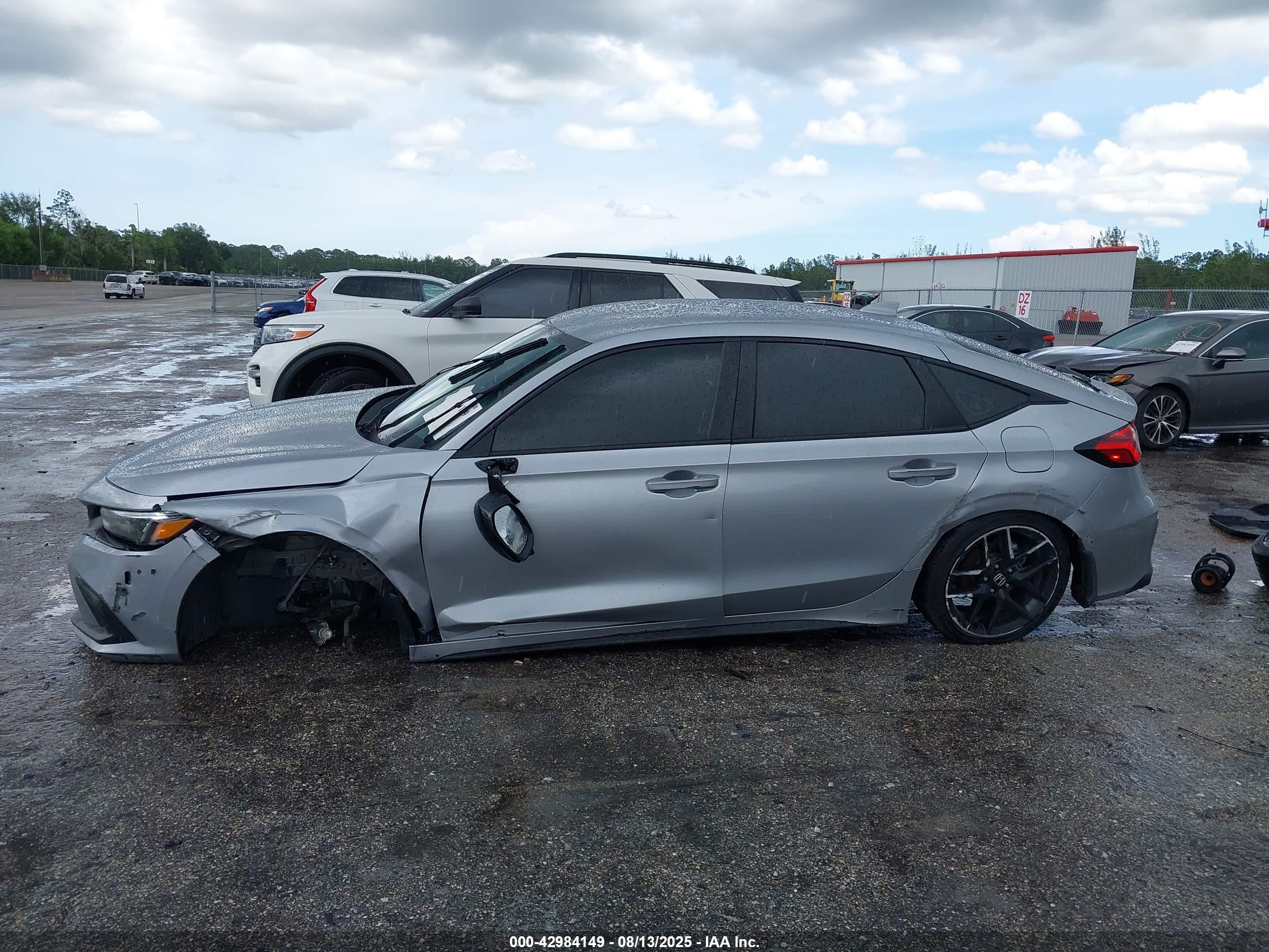 HONDA CIVIC image 6