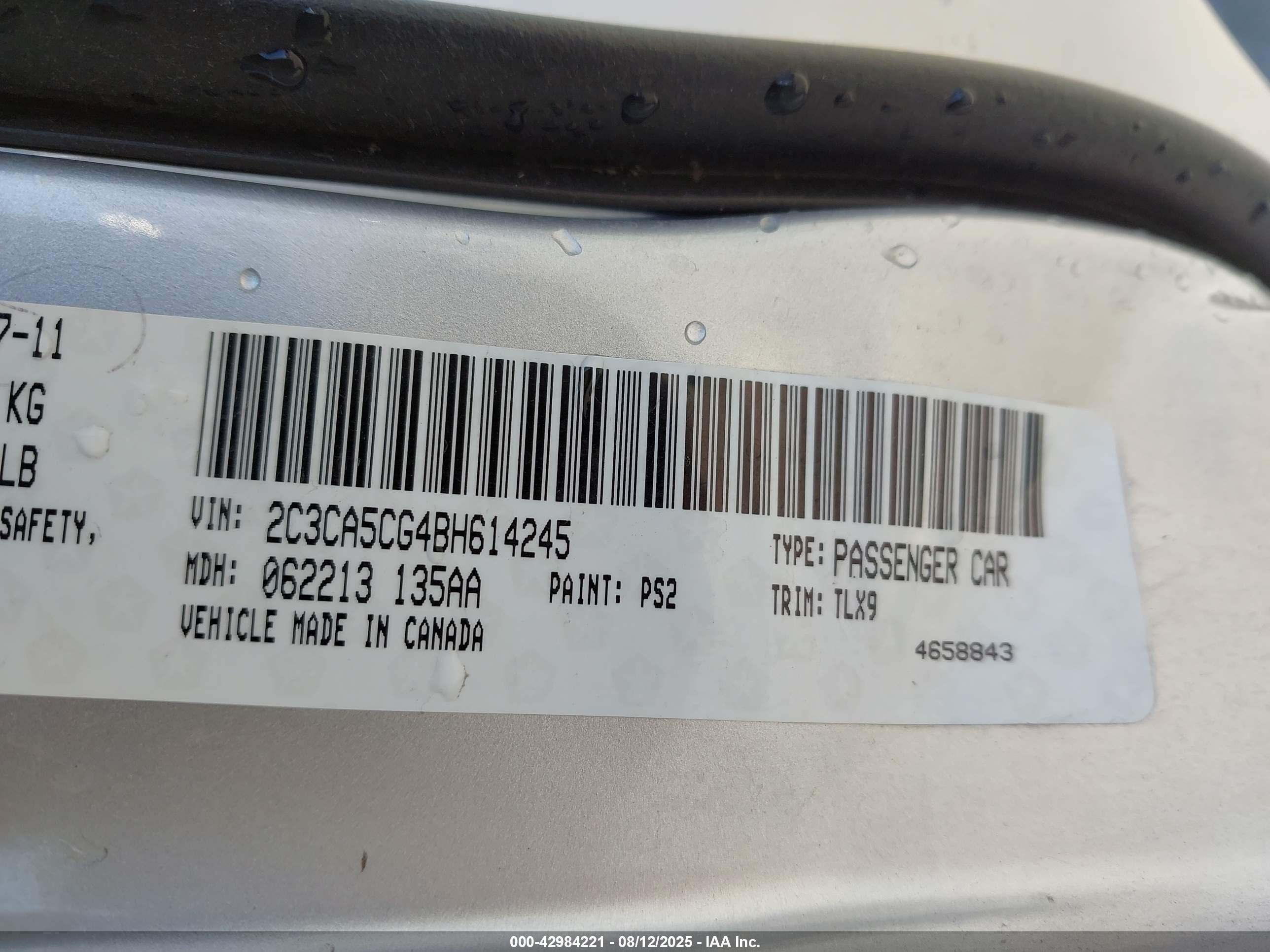 CHRYSLER 300 image 9