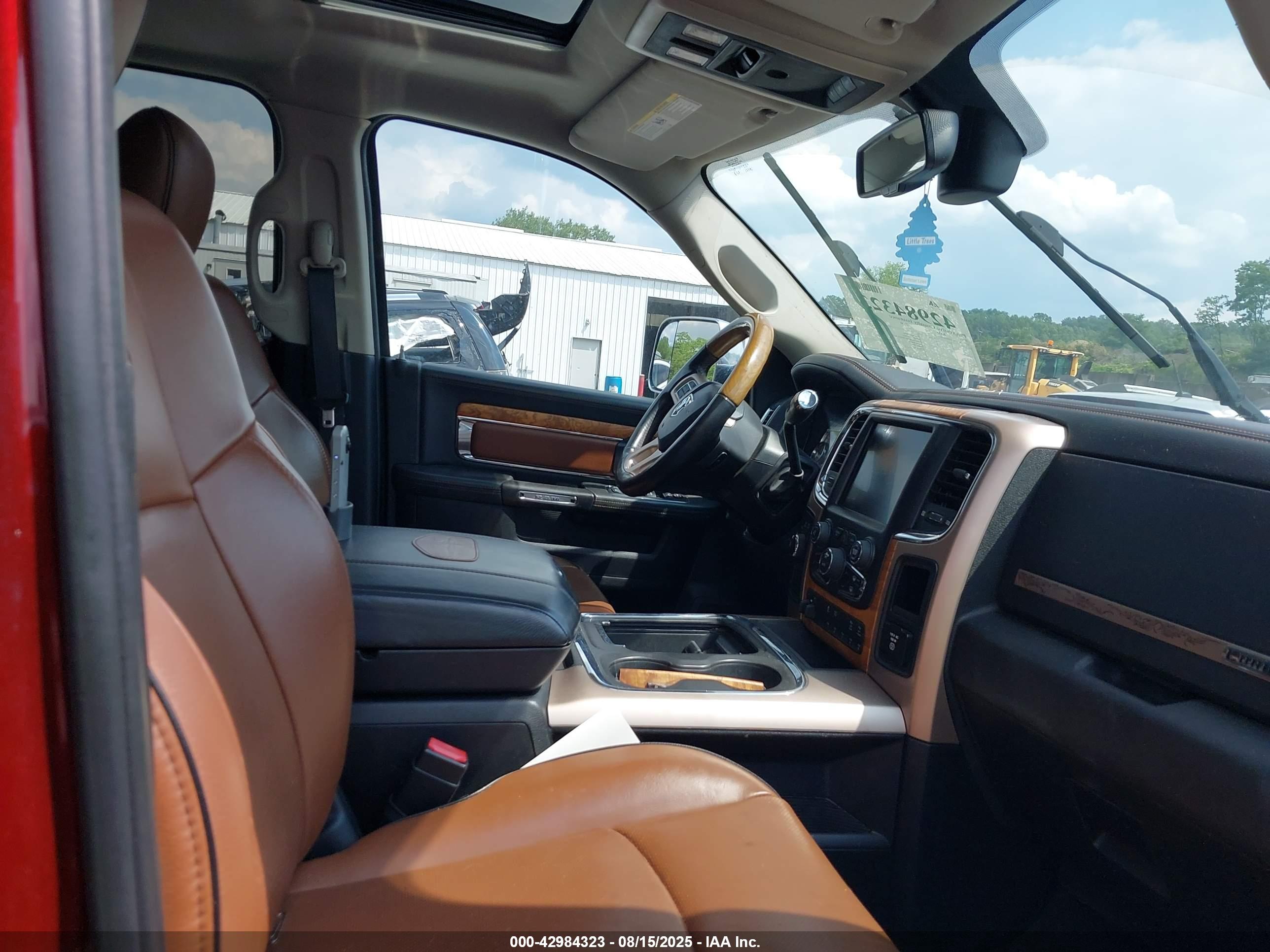 RAM 2500 image 5