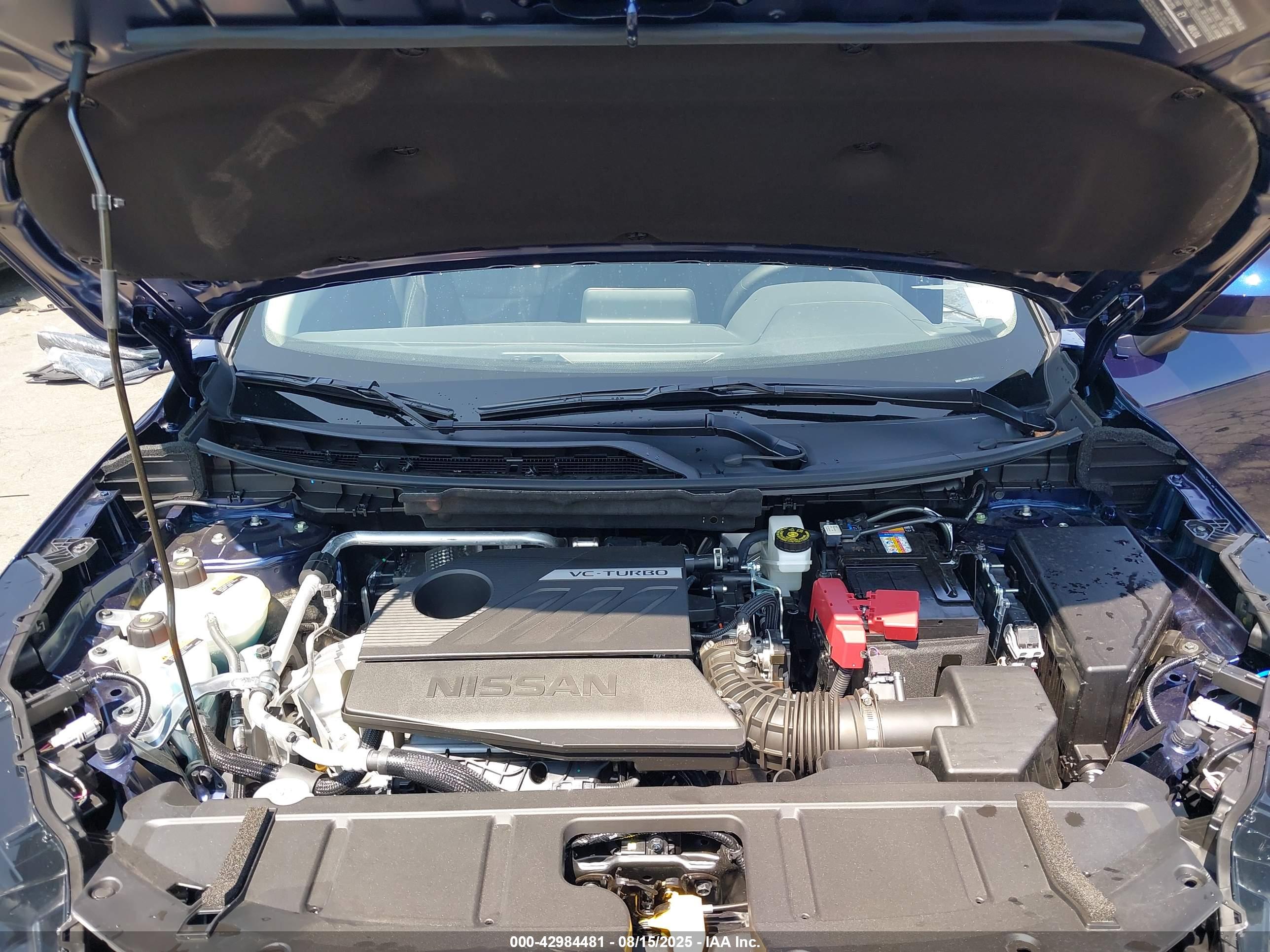 NISSAN ROGUE image 10