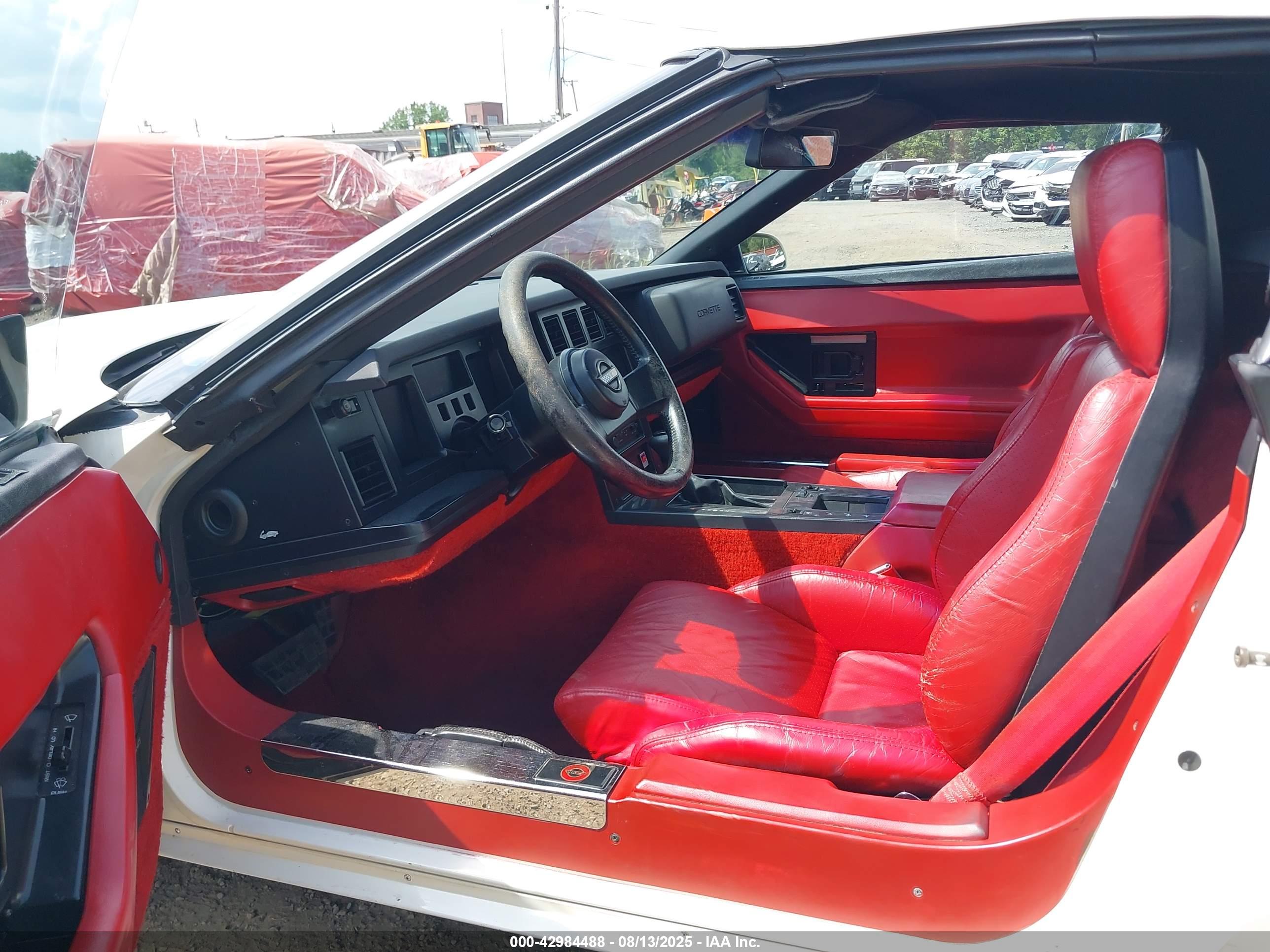 CHEVROLET CORVETTE image 8