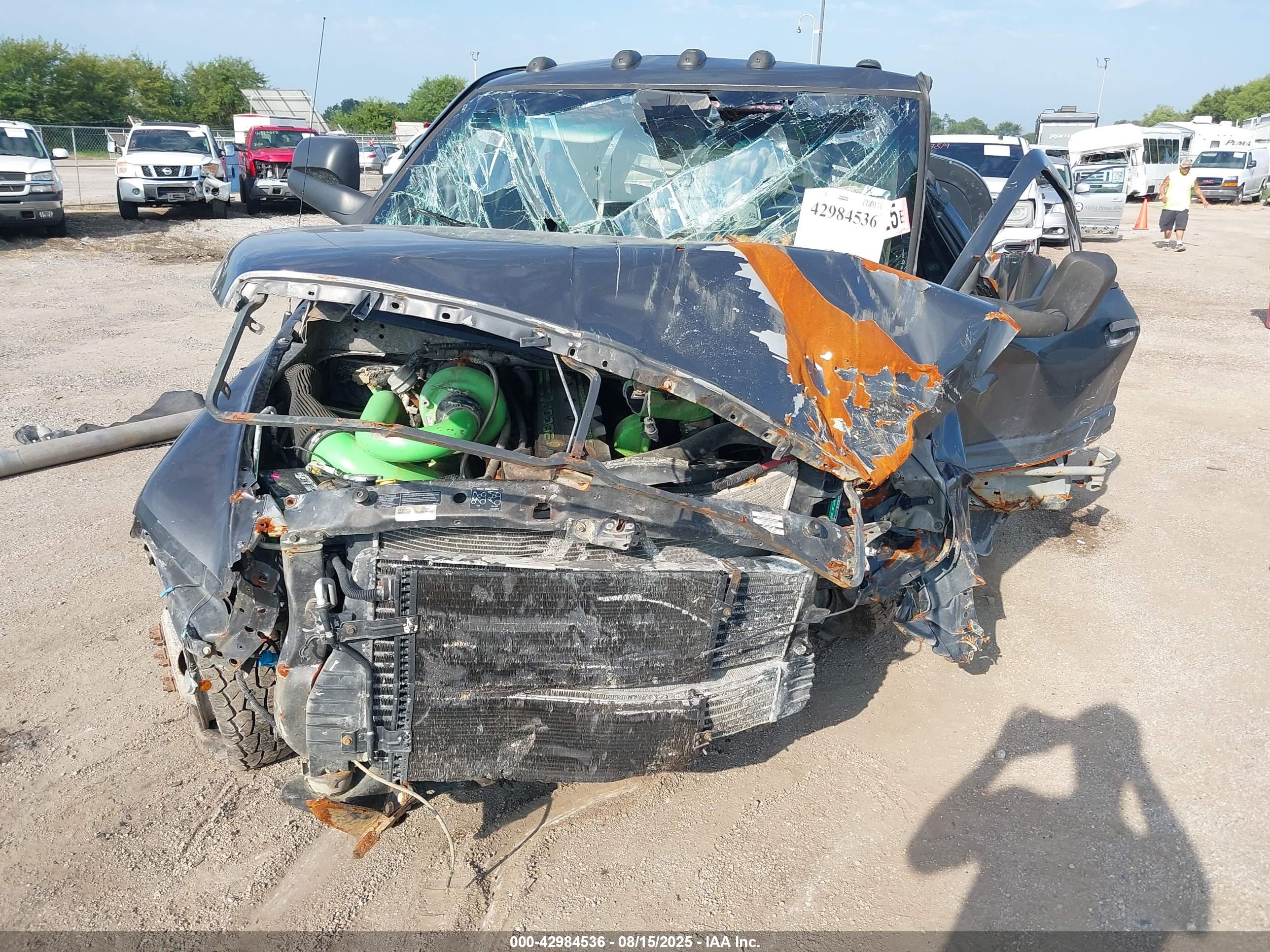 DODGE RAM image 6